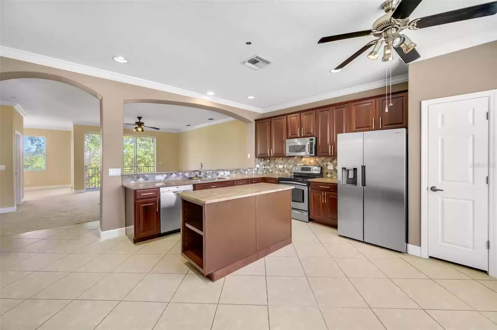 7195 ISLAMORADA CIRCLE, SEMINOLE, Florida 33777, 3 Bedrooms Bedrooms, ,2 BathroomsBathrooms,Residential,For Sale,ISLAMORADA,MFRA4601513