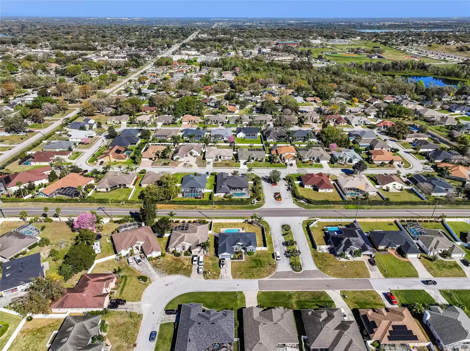 2292 CHESTERFIELD CIRCLE, LAKELAND, Florida 33813, 4 Bedrooms Bedrooms, ,3 BathroomsBathrooms,Residential,For Sale,CHESTERFIELD,MFRO6181909