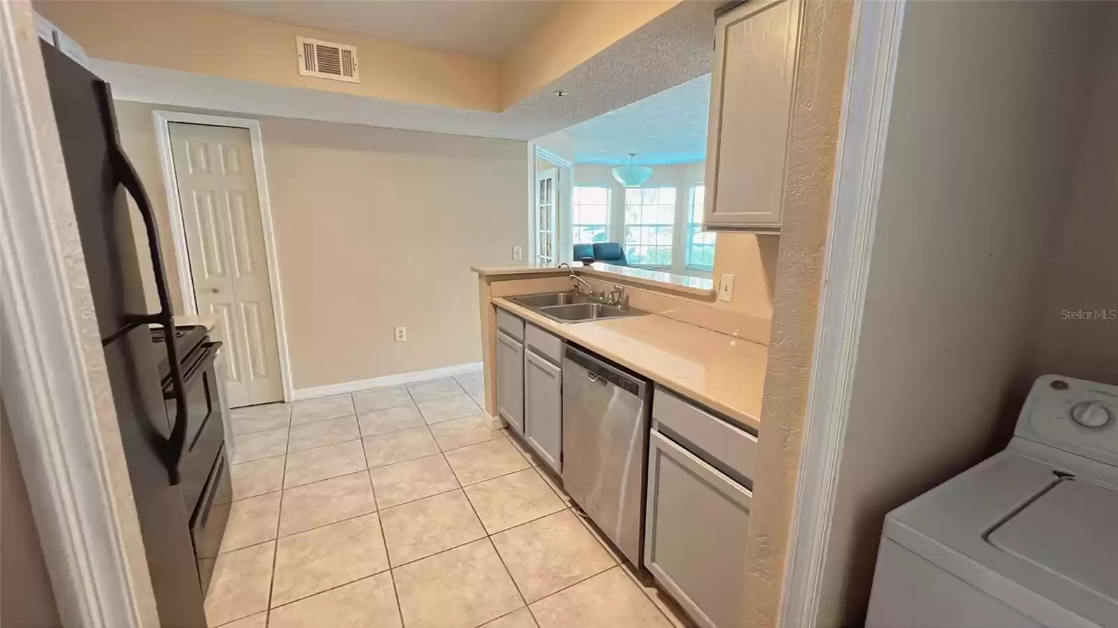 660 YOUNGSTOWN PARKWAY, ALTAMONTE SPRINGS, Florida 32714, 3 Bedrooms Bedrooms, ,2 BathroomsBathrooms,Residential,For Sale,YOUNGSTOWN,MFRO6183430