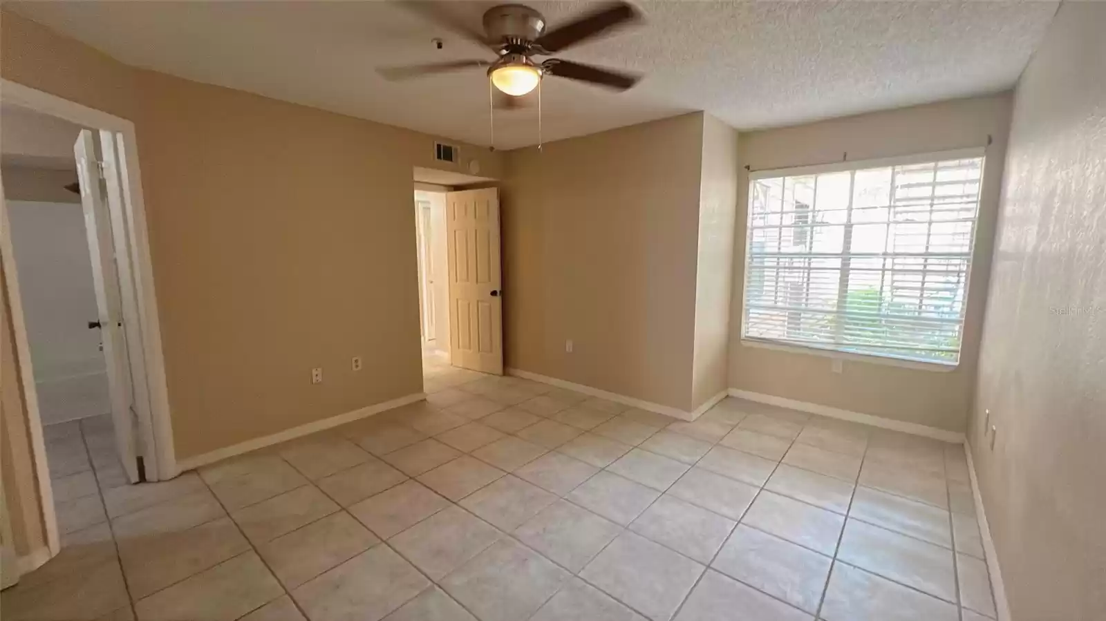 660 YOUNGSTOWN PARKWAY, ALTAMONTE SPRINGS, Florida 32714, 3 Bedrooms Bedrooms, ,2 BathroomsBathrooms,Residential,For Sale,YOUNGSTOWN,MFRO6183430