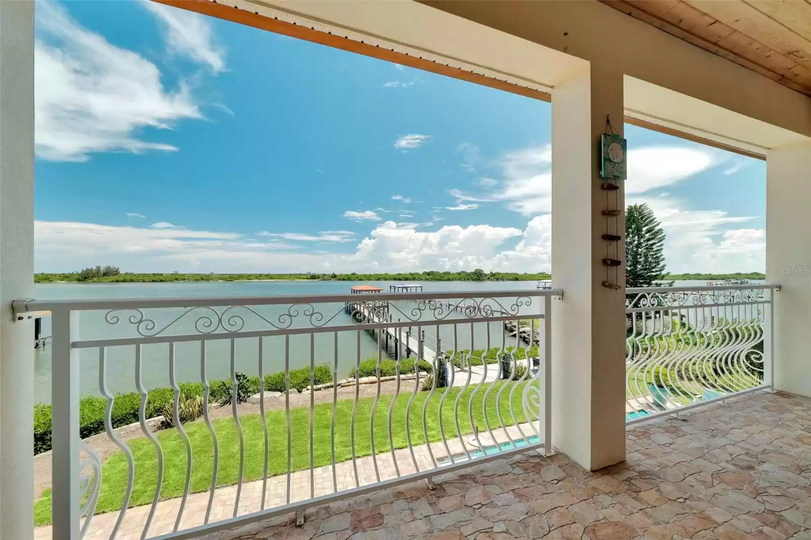 1201 RIVERSIDE DRIVE, EDGEWATER, Florida 32132, 4 Bedrooms Bedrooms, ,3 BathroomsBathrooms,Residential,For Sale,RIVERSIDE,MFRNS1080759