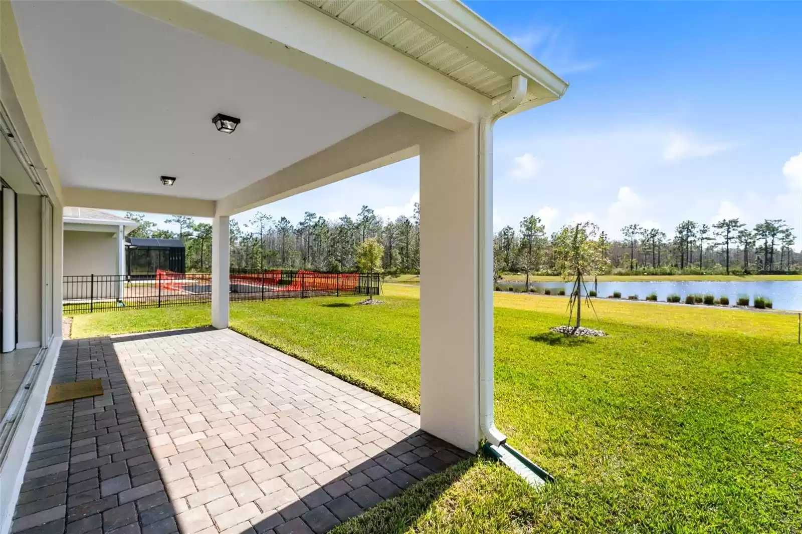 6066 ARBOR WATCH LOOP, ORLANDO, Florida 32829, 4 Bedrooms Bedrooms, ,3 BathroomsBathrooms,Residential,For Sale,ARBOR WATCH,MFRO6182879