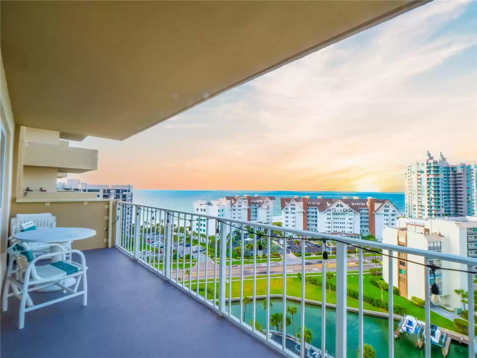 1621 GULF BOULEVARD, CLEARWATER, Florida 33767, 2 Bedrooms Bedrooms, ,2 BathroomsBathrooms,Residential,For Sale,GULF,MFRU8233071