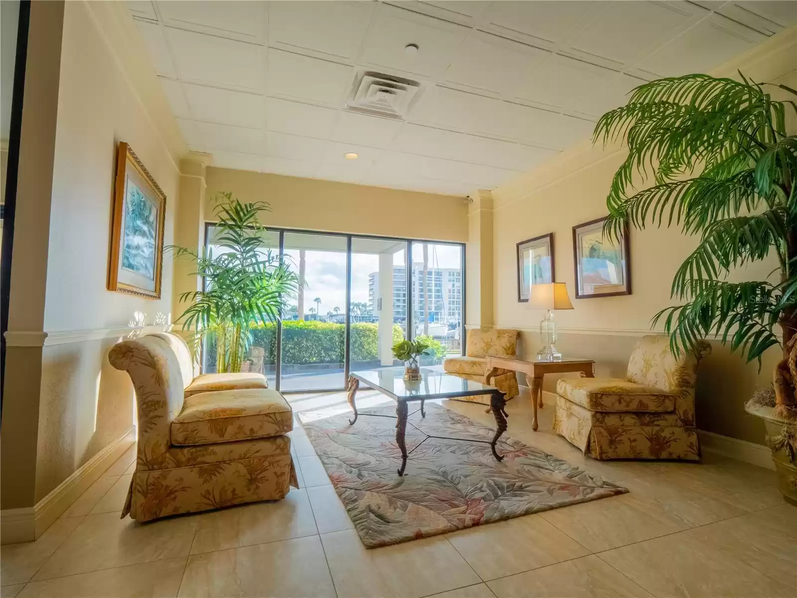 1621 GULF BOULEVARD, CLEARWATER, Florida 33767, 2 Bedrooms Bedrooms, ,2 BathroomsBathrooms,Residential,For Sale,GULF,MFRU8233071