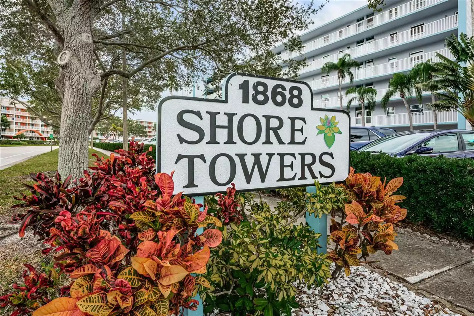 1868 SHORE DRIVE, SOUTH PASADENA, Florida 33707, 2 Bedrooms Bedrooms, ,2 BathroomsBathrooms,Residential,For Sale,SHORE,MFRU8232615