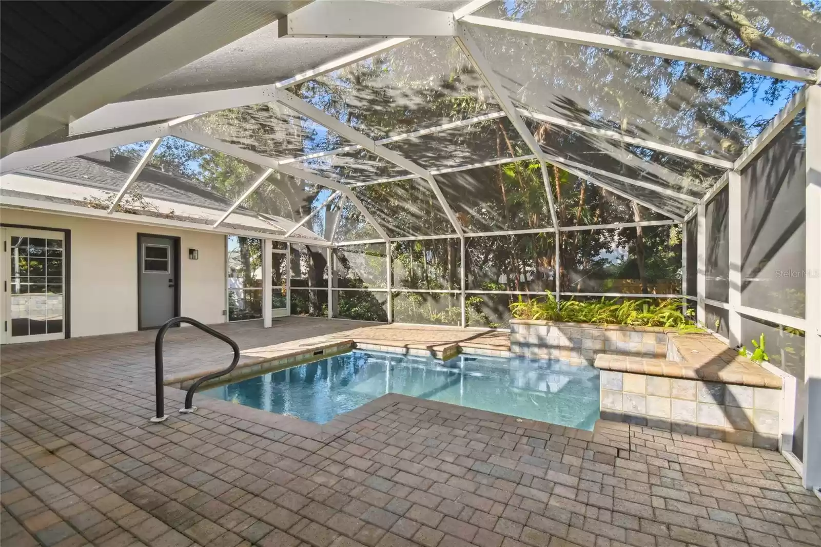 5509 OAKRIDGE DRIVE, PALM HARBOR, Florida 34685, 4 Bedrooms Bedrooms, ,3 BathroomsBathrooms,Residential,For Sale,OAKRIDGE,MFRU8224833