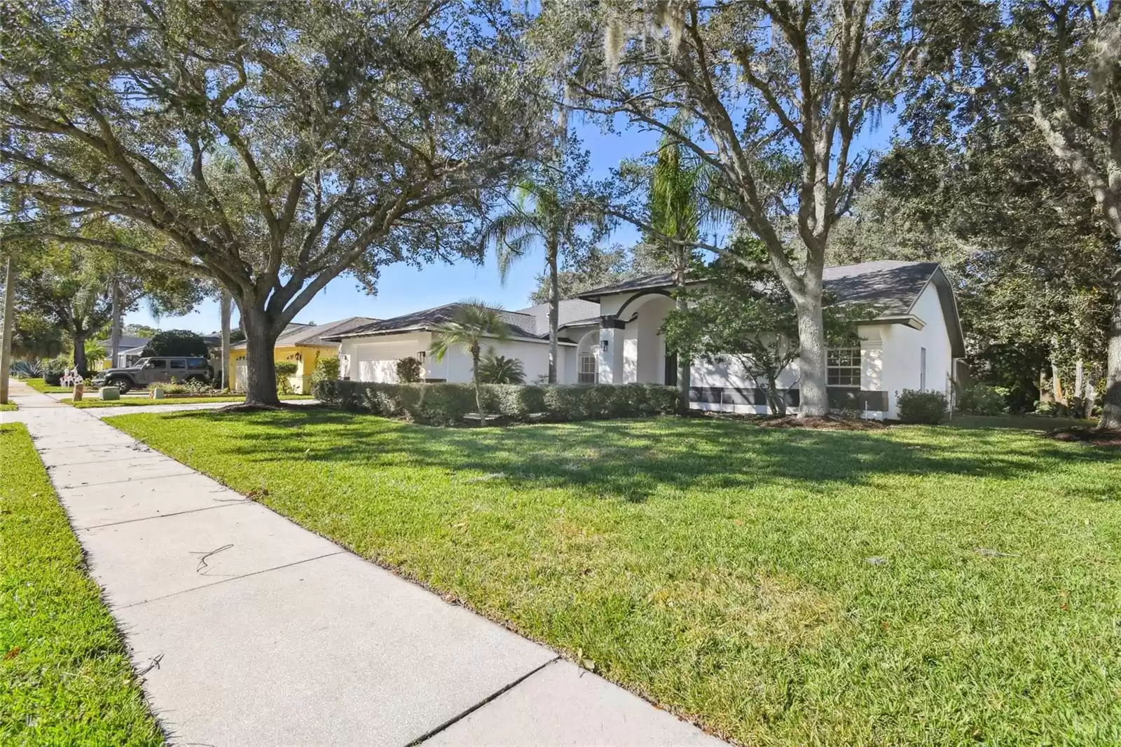 5509 OAKRIDGE DRIVE, PALM HARBOR, Florida 34685, 4 Bedrooms Bedrooms, ,3 BathroomsBathrooms,Residential,For Sale,OAKRIDGE,MFRU8224833