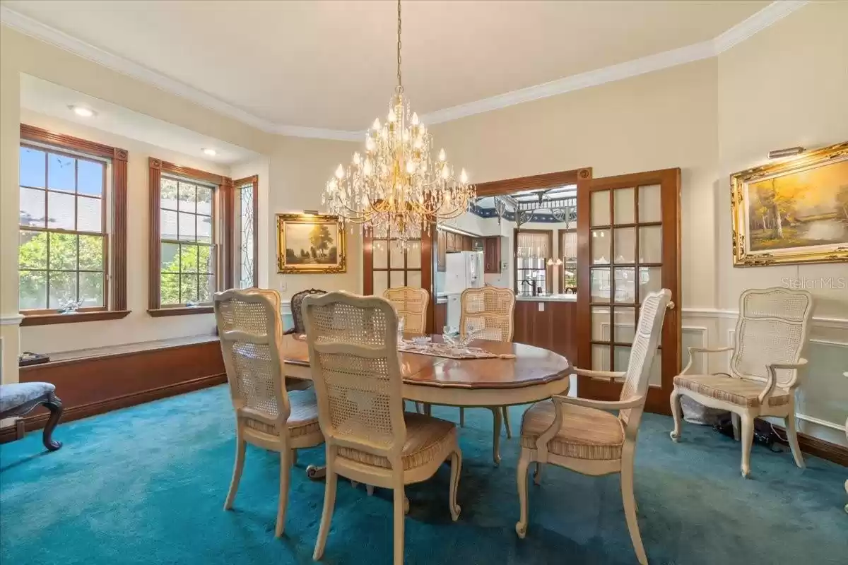 Formal Dining Room, Chandelier does not convey