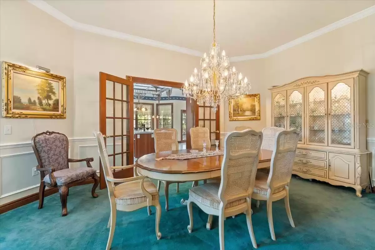 Formal Dining Room, Chandelier does not convey