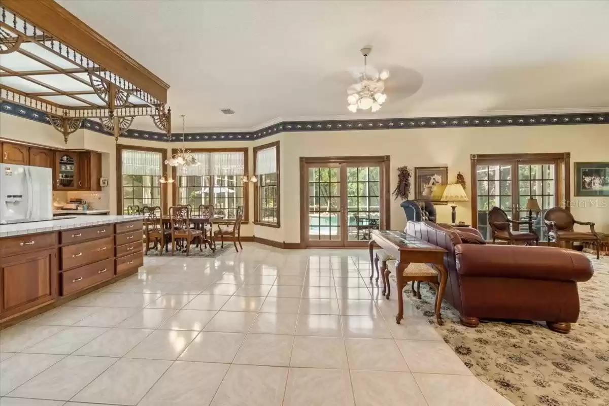 Spacious Kitchen/Family Room