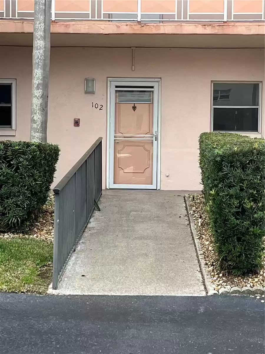 5623 80TH STREET, ST PETERSBURG, Florida 33709, 2 Bedrooms Bedrooms, ,2 BathroomsBathrooms,Residential,For Sale,80TH,MFRU8232494