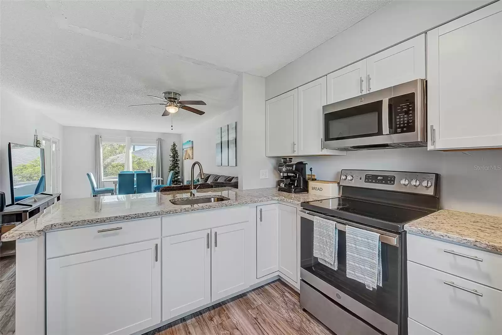 13934 MISSION OAKS BOULEVARD, SEMINOLE, Florida 33776, 1 Bedroom Bedrooms, ,1 BathroomBathrooms,Residential,For Sale,MISSION OAKS,MFRU8229328