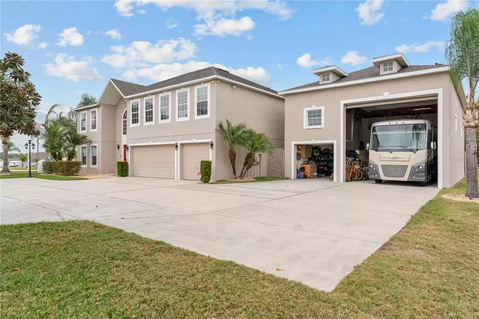 735 EAGLE LAKE LOOP ROAD, EAGLE LAKE, Florida 33839, 6 Bedrooms Bedrooms, ,4 BathroomsBathrooms,Residential,For Sale,EAGLE LAKE LOOP,MFRO6184923