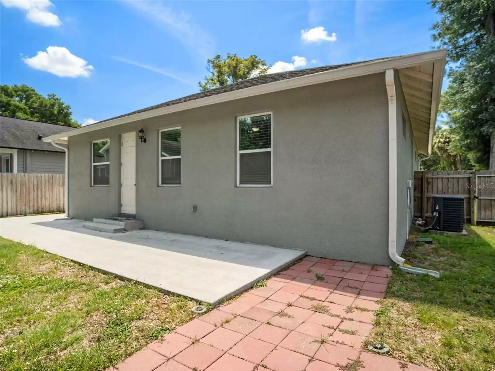 916 NORTH BAY STREET, TAMPA, Florida 33603, 3 Bedrooms Bedrooms, ,2 BathroomsBathrooms,Residential Lease,For Rent,NORTH BAY,MFRT3510321