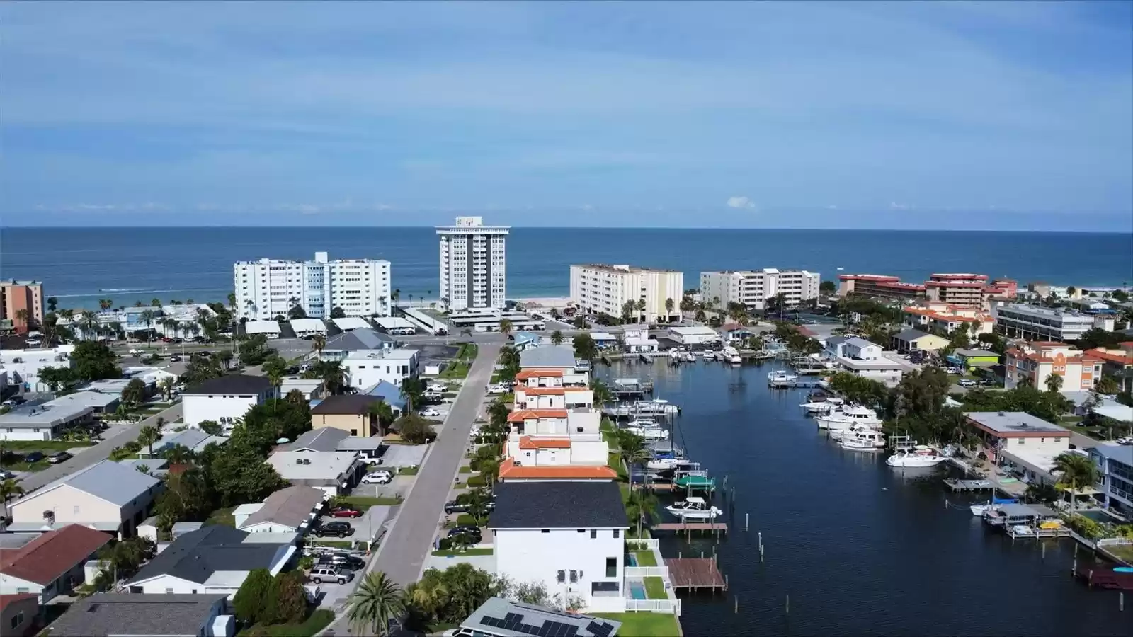 160 174TH TERRACE DRIVE, REDINGTON SHORES, Florida 33708, 4 Bedrooms Bedrooms, ,3 BathroomsBathrooms,Residential,For Sale,174TH TERRACE,MFRU8234157