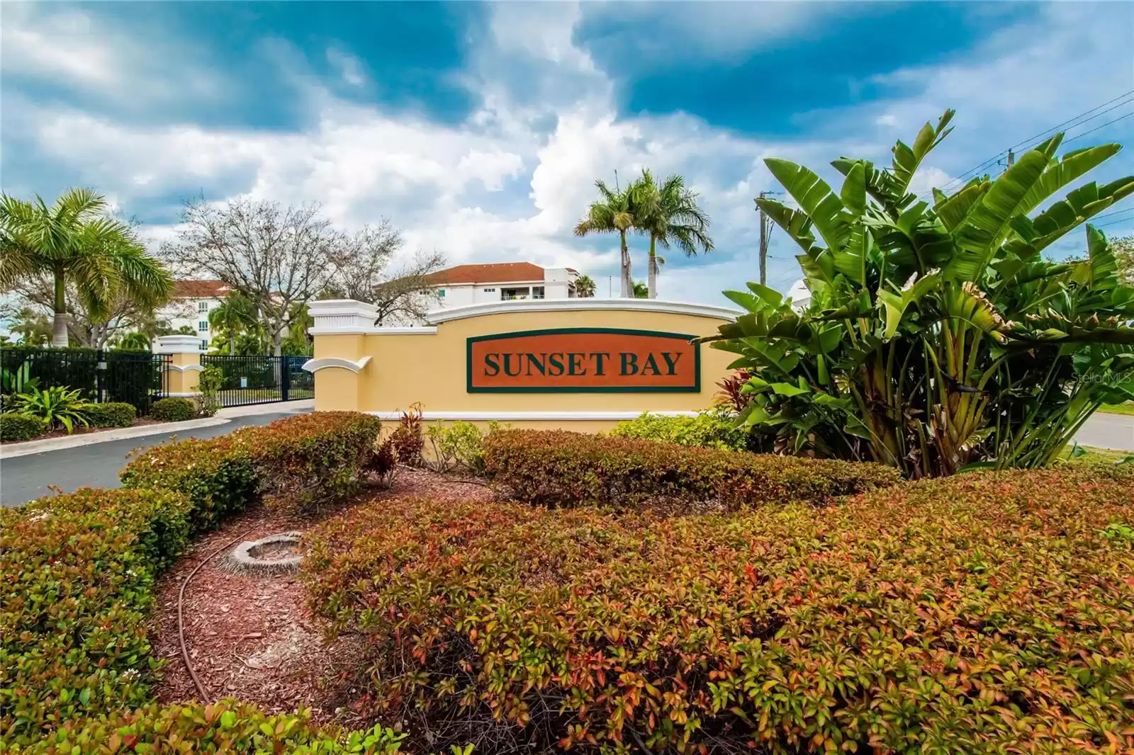 6414 SUNSET BAY CIRCLE, APOLLO BEACH, Florida 33572, 3 Bedrooms Bedrooms, ,3 BathroomsBathrooms,Residential,For Sale,SUNSET BAY,MFRT3509207