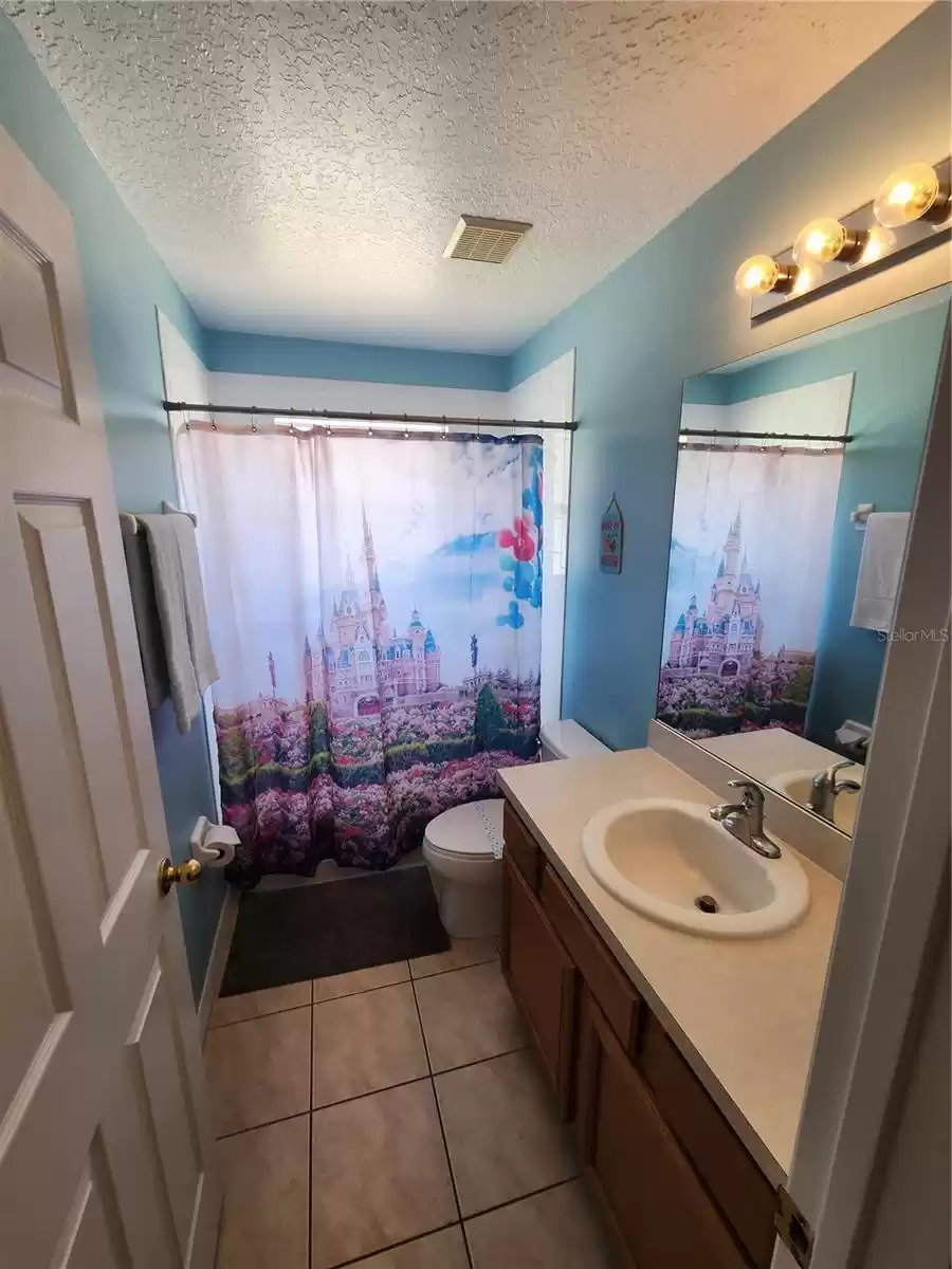 2605 EMERALD ISLAND BOULEVARD, KISSIMMEE, Florida 34747, 7 Bedrooms Bedrooms, ,4 BathroomsBathrooms,Residential,For Sale,EMERALD ISLAND,MFRS5084627