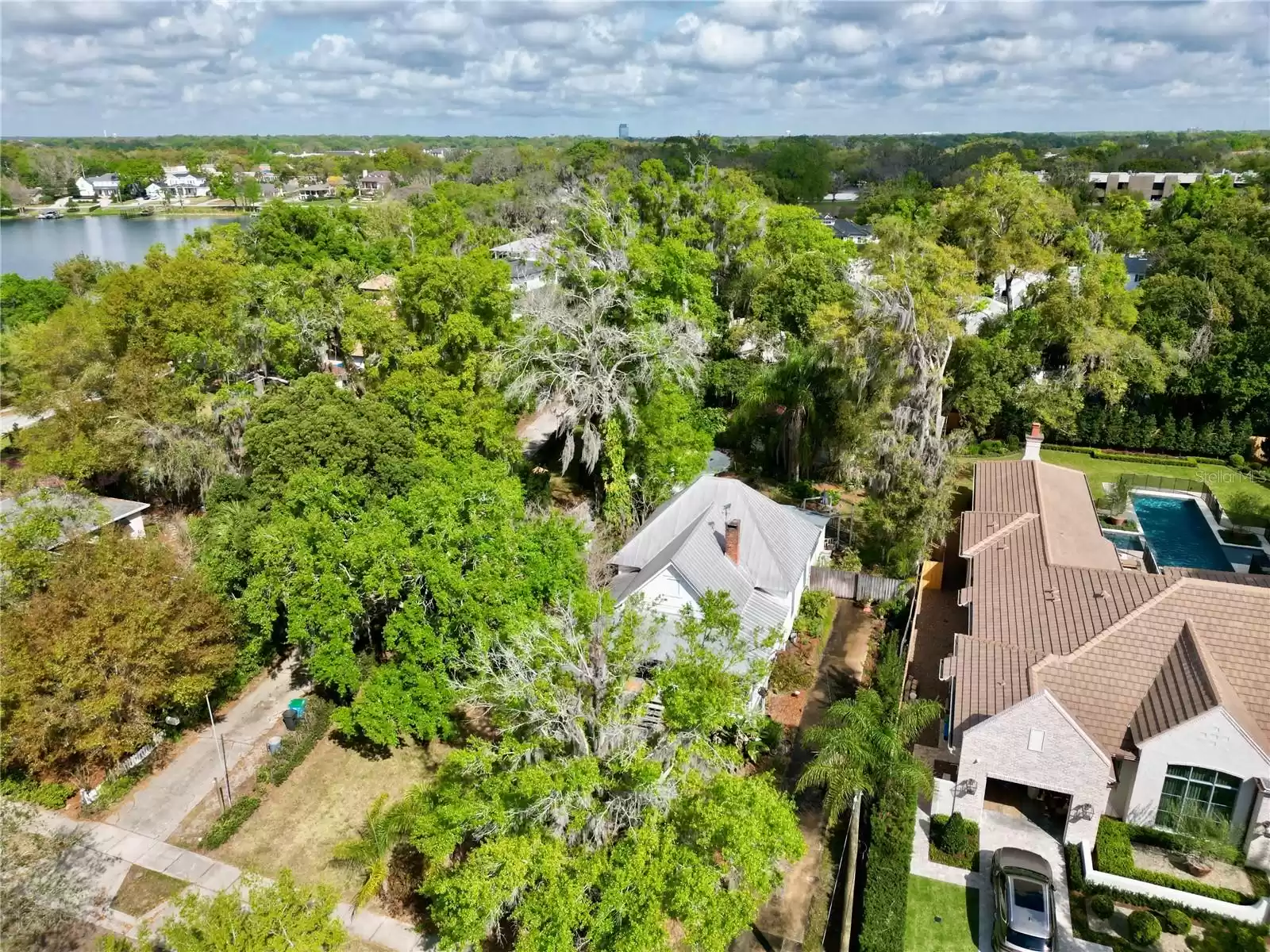 251 HORATIO AVENUE, MAITLAND, Florida 32751, 4 Bedrooms Bedrooms, ,2 BathroomsBathrooms,Residential,For Sale,HORATIO,MFRO6186234