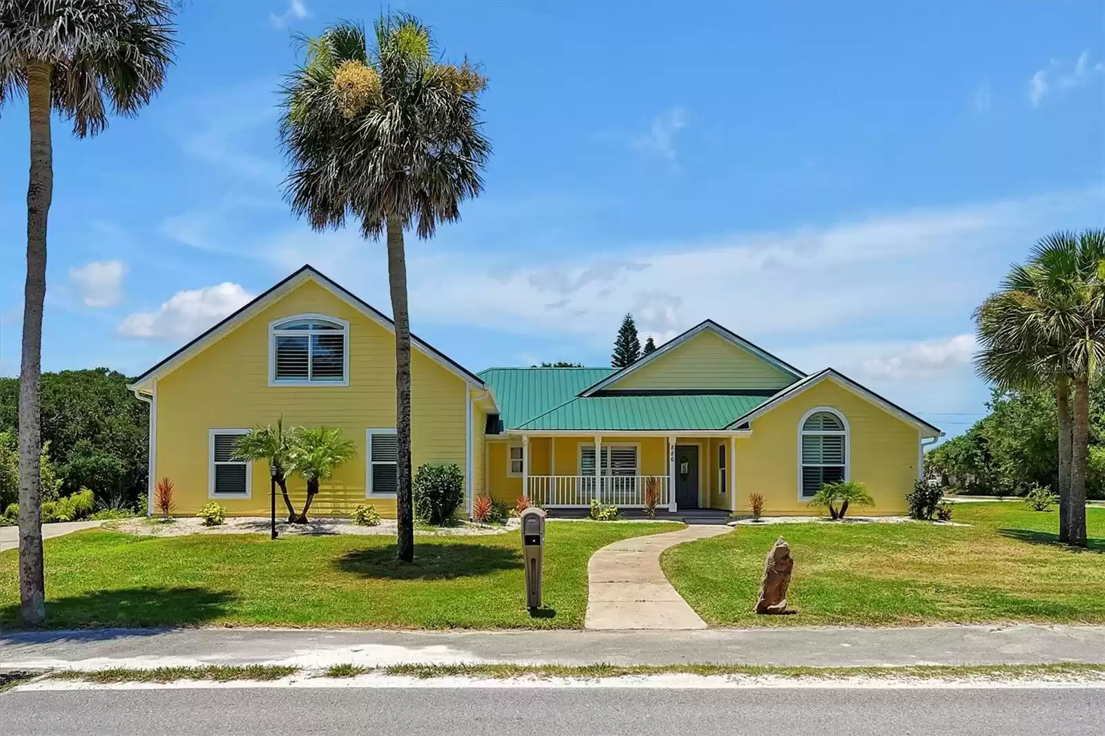 886 MATTHEWS AVENUE, NEW SMYRNA BEACH, Florida 32169, 5 Bedrooms Bedrooms, ,3 BathroomsBathrooms,Residential,For Sale,MATTHEWS,MFRO6161196