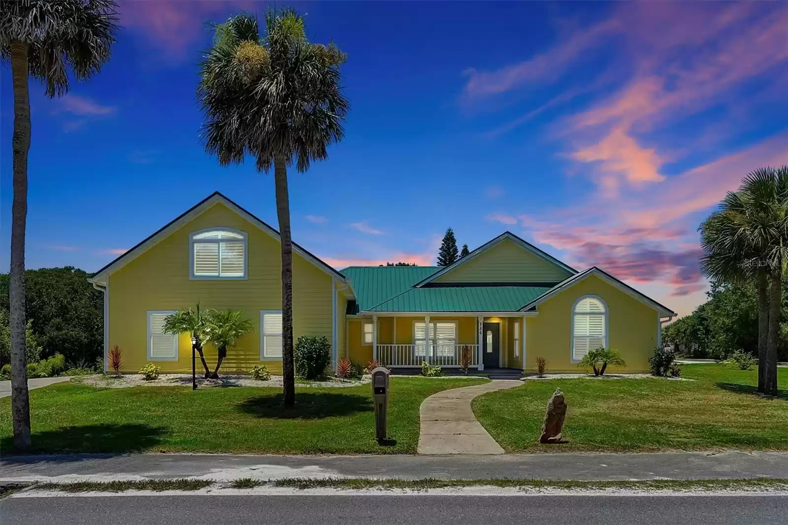 886 MATTHEWS AVENUE, NEW SMYRNA BEACH, Florida 32169, 5 Bedrooms Bedrooms, ,3 BathroomsBathrooms,Residential,For Sale,MATTHEWS,MFRO6161196