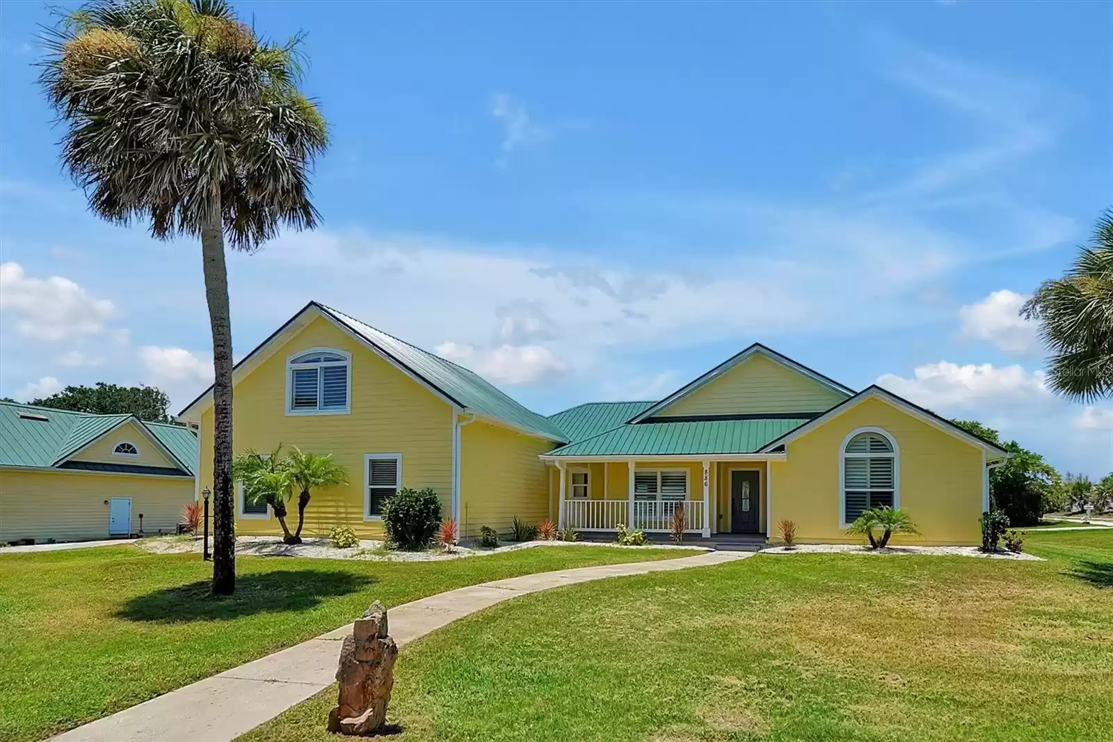 886 MATTHEWS AVENUE, NEW SMYRNA BEACH, Florida 32169, 5 Bedrooms Bedrooms, ,3 BathroomsBathrooms,Residential,For Sale,MATTHEWS,MFRO6161196