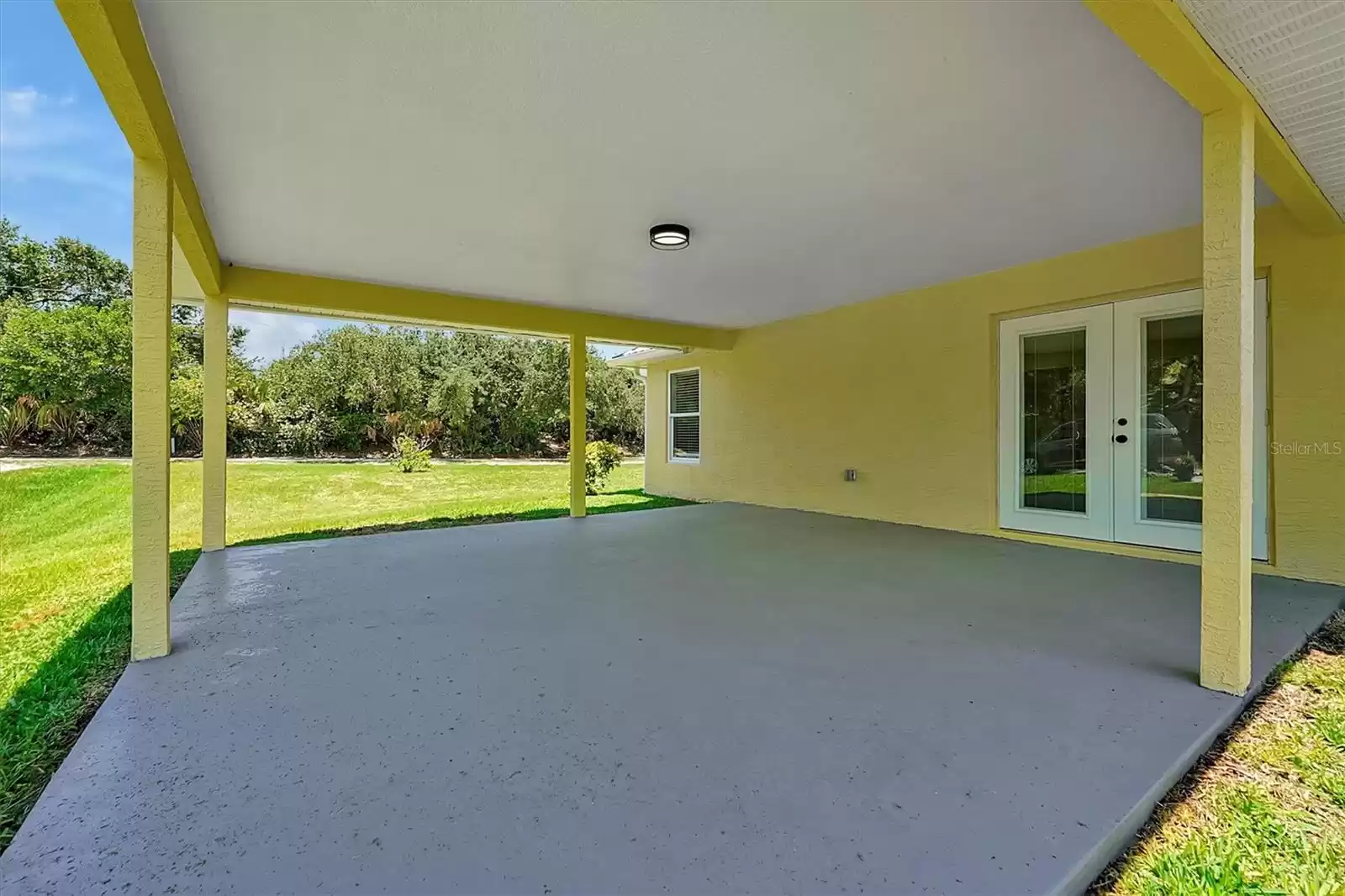 886 MATTHEWS AVENUE, NEW SMYRNA BEACH, Florida 32169, 5 Bedrooms Bedrooms, ,3 BathroomsBathrooms,Residential,For Sale,MATTHEWS,MFRO6161196