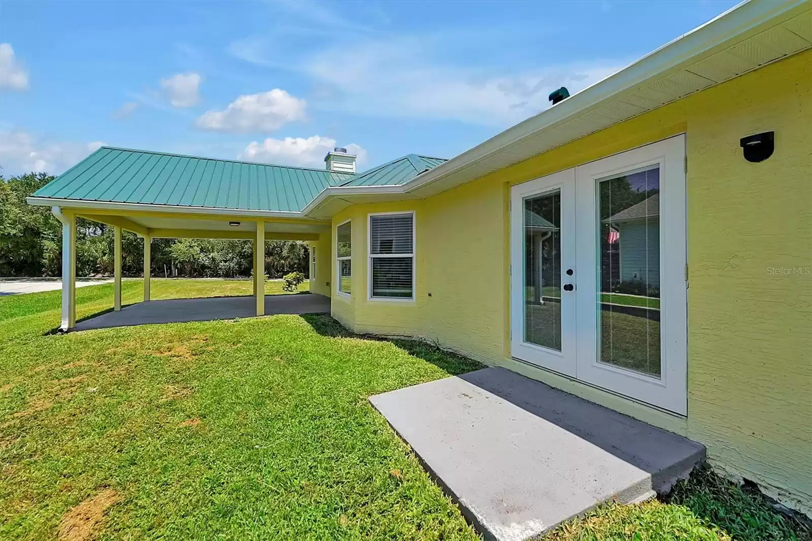 886 MATTHEWS AVENUE, NEW SMYRNA BEACH, Florida 32169, 5 Bedrooms Bedrooms, ,3 BathroomsBathrooms,Residential,For Sale,MATTHEWS,MFRO6161196