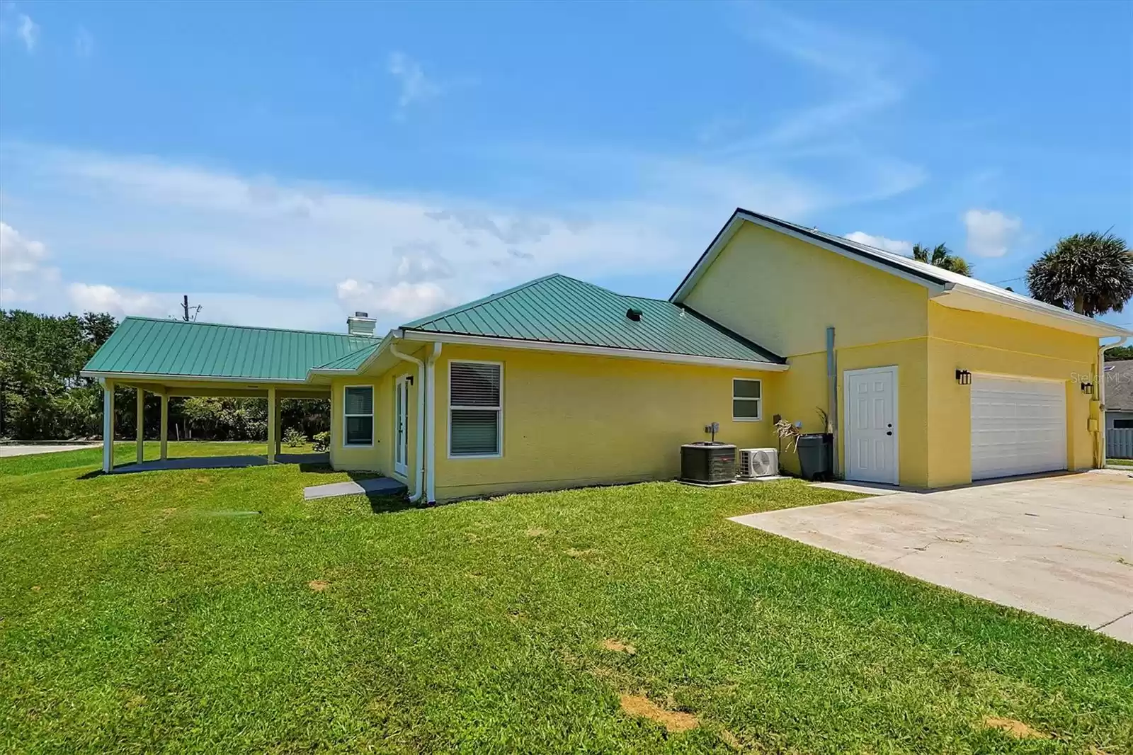 886 MATTHEWS AVENUE, NEW SMYRNA BEACH, Florida 32169, 5 Bedrooms Bedrooms, ,3 BathroomsBathrooms,Residential,For Sale,MATTHEWS,MFRO6161196