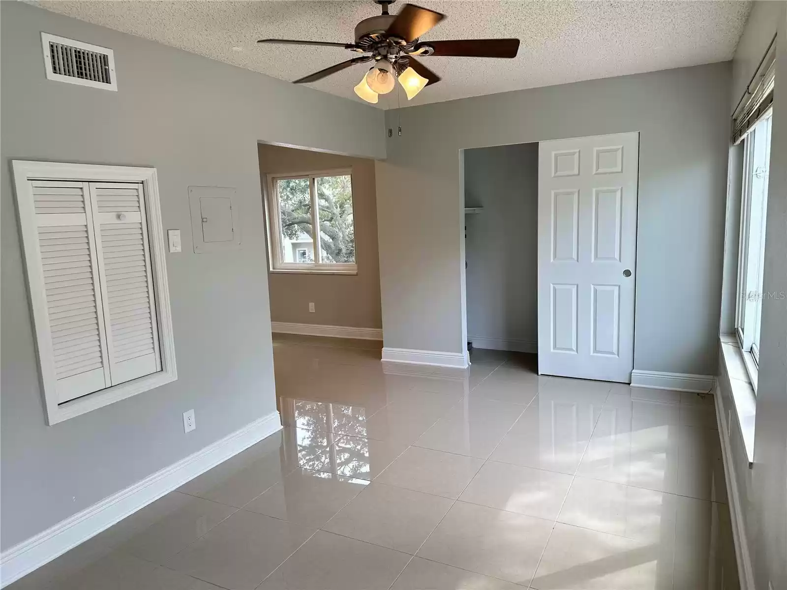 2386 SUMATRAN WAY, CLEARWATER, Florida 33763, 2 Bedrooms Bedrooms, ,2 BathroomsBathrooms,Residential,For Sale,SUMATRAN,MFRO6185997