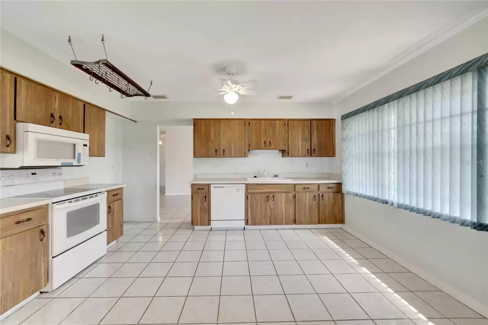 1602 DOWER WAY, SUN CITY CENTER, Florida 33573, 2 Bedrooms Bedrooms, ,2 BathroomsBathrooms,Residential,For Sale,DOWER,MFRT3511739