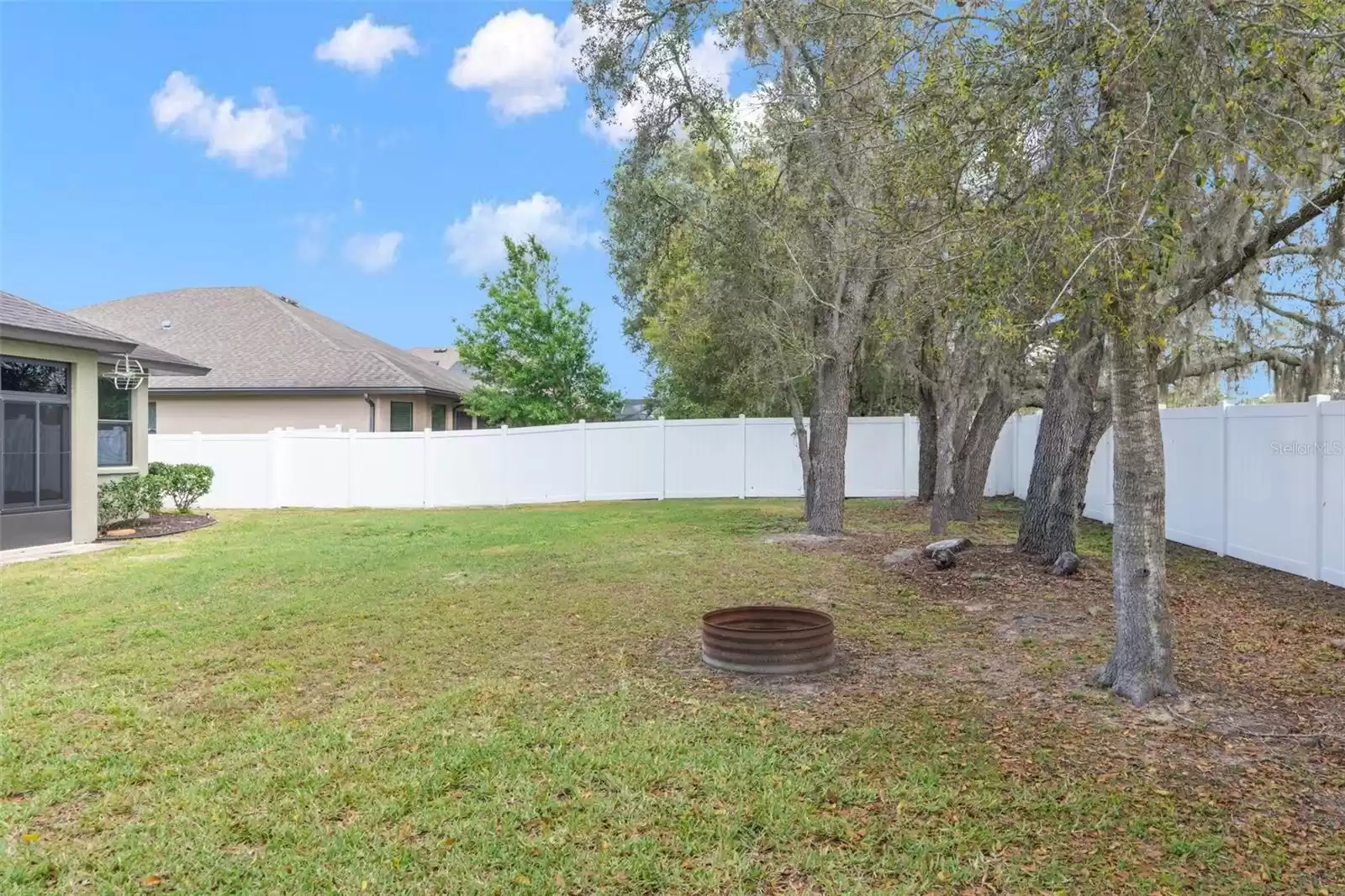 624 TIERRA DRIVE, SPRING HILL, Florida 34609, 4 Bedrooms Bedrooms, ,3 BathroomsBathrooms,Residential,For Sale,TIERRA,MFRW7862322