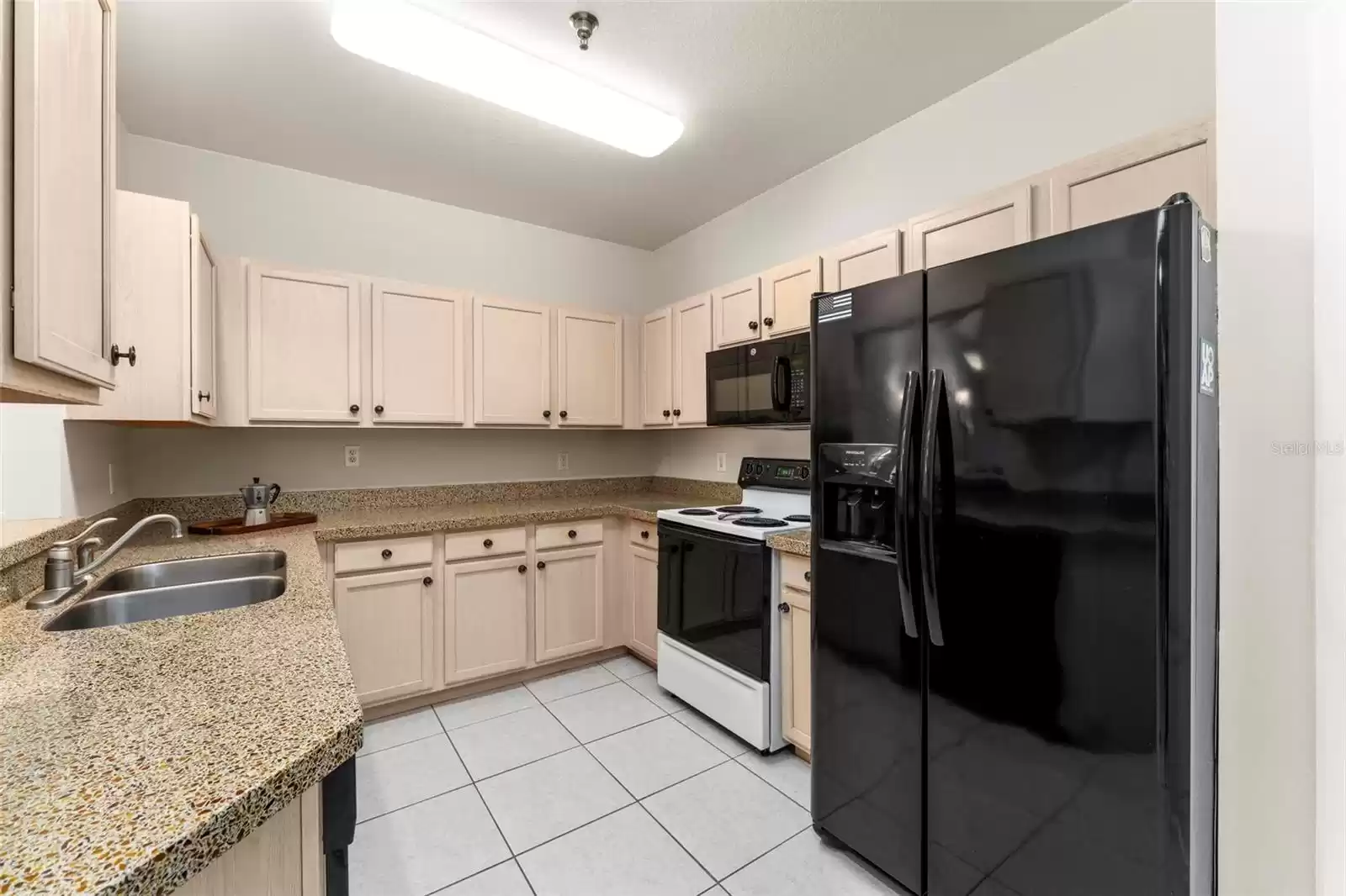 4881 CYPRESS WOODS DRIVE, ORLANDO, Florida 32811, 2 Bedrooms Bedrooms, ,2 BathroomsBathrooms,Residential,For Sale,CYPRESS WOODS,MFRO6188209