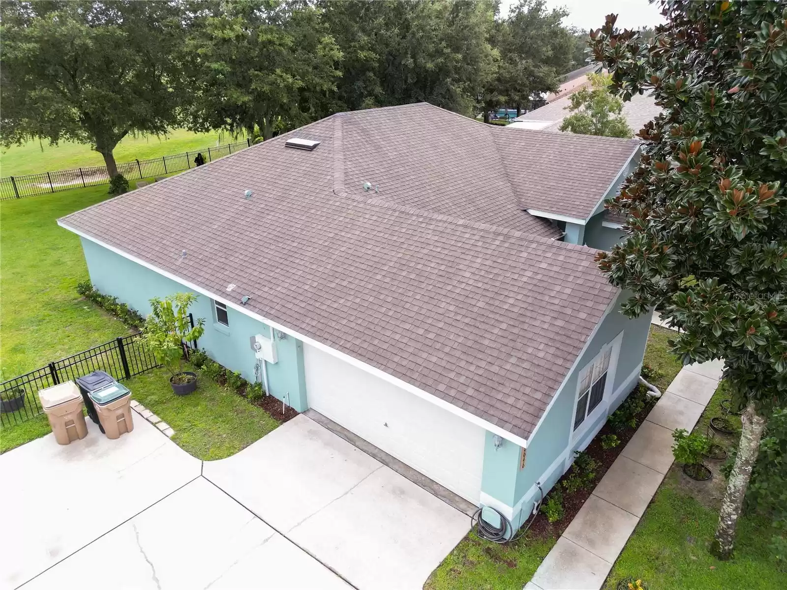 36646 OCONEE AVENUE, EUSTIS, Florida 32736, 4 Bedrooms Bedrooms, ,3 BathroomsBathrooms,Residential,For Sale,OCONEE,MFRG5079475