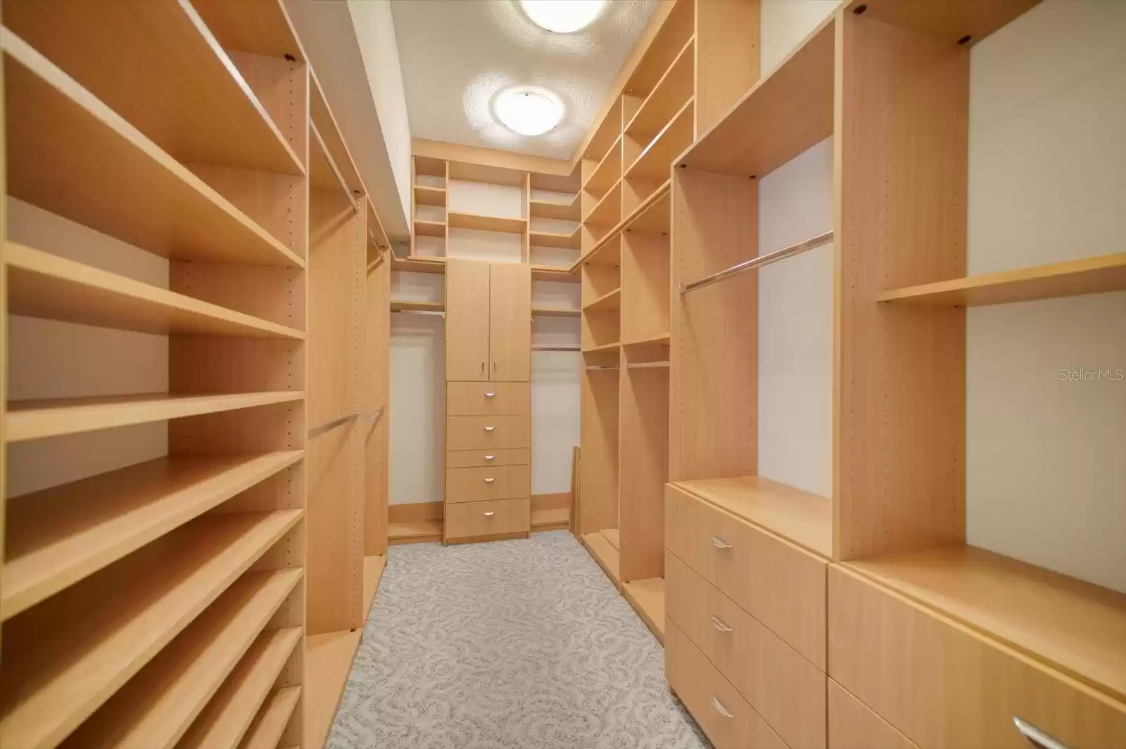 Primary Walk in Closet