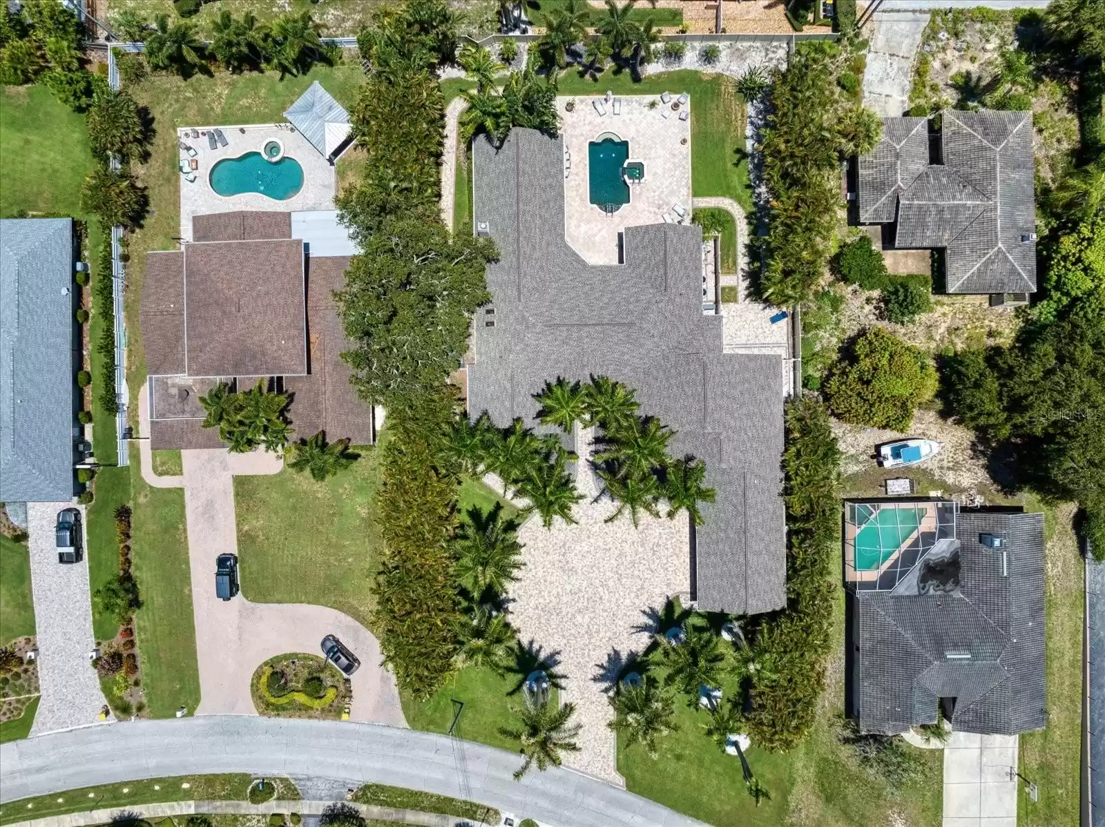 201 BLUFF VIEW DRIVE, BELLEAIR BLUFFS, Florida 33770, 6 Bedrooms Bedrooms, ,4 BathroomsBathrooms,Residential,For Sale,BLUFF VIEW,MFRU8235247