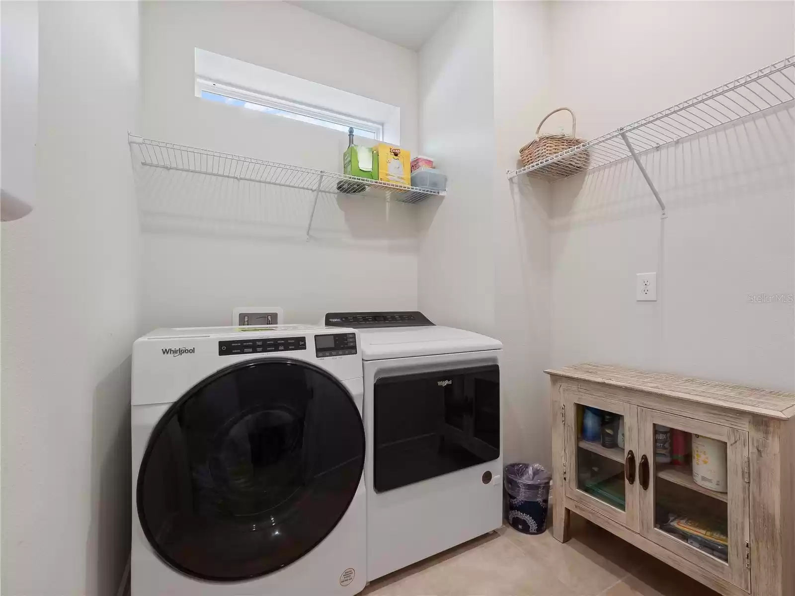 Full size washer & dryer INCLUDED