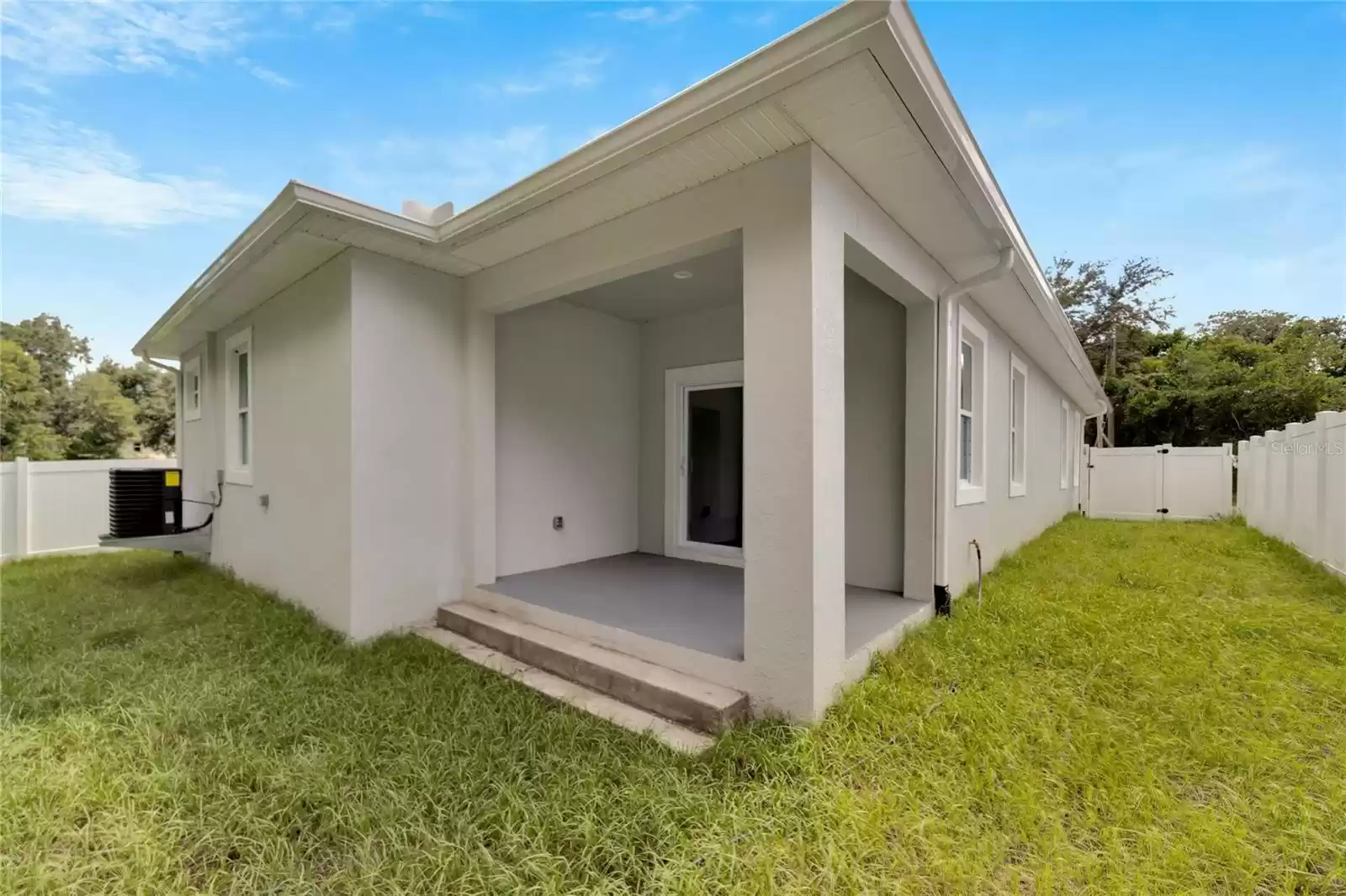 3706 WIGGINS LEAF STREET, TAMPA, Florida 33619, 3 Bedrooms Bedrooms, ,2 BathroomsBathrooms,Residential,For Sale,WIGGINS LEAF,MFRT3512568