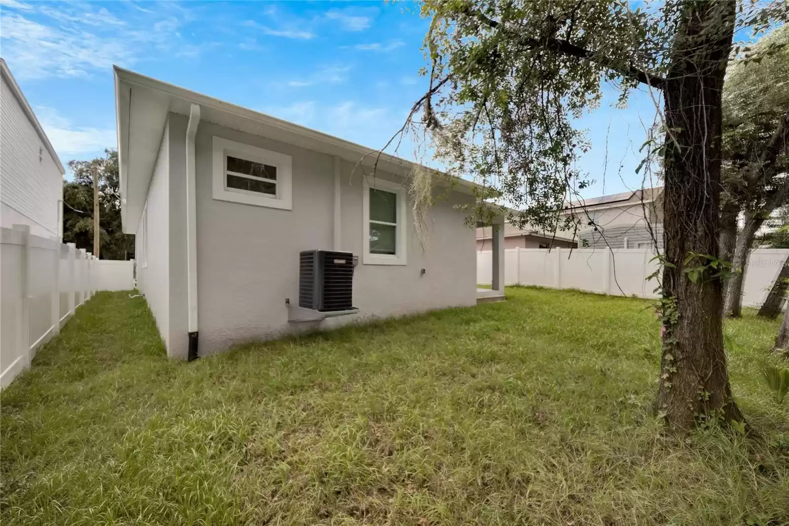 3706 WIGGINS LEAF STREET, TAMPA, Florida 33619, 3 Bedrooms Bedrooms, ,2 BathroomsBathrooms,Residential,For Sale,WIGGINS LEAF,MFRT3512568