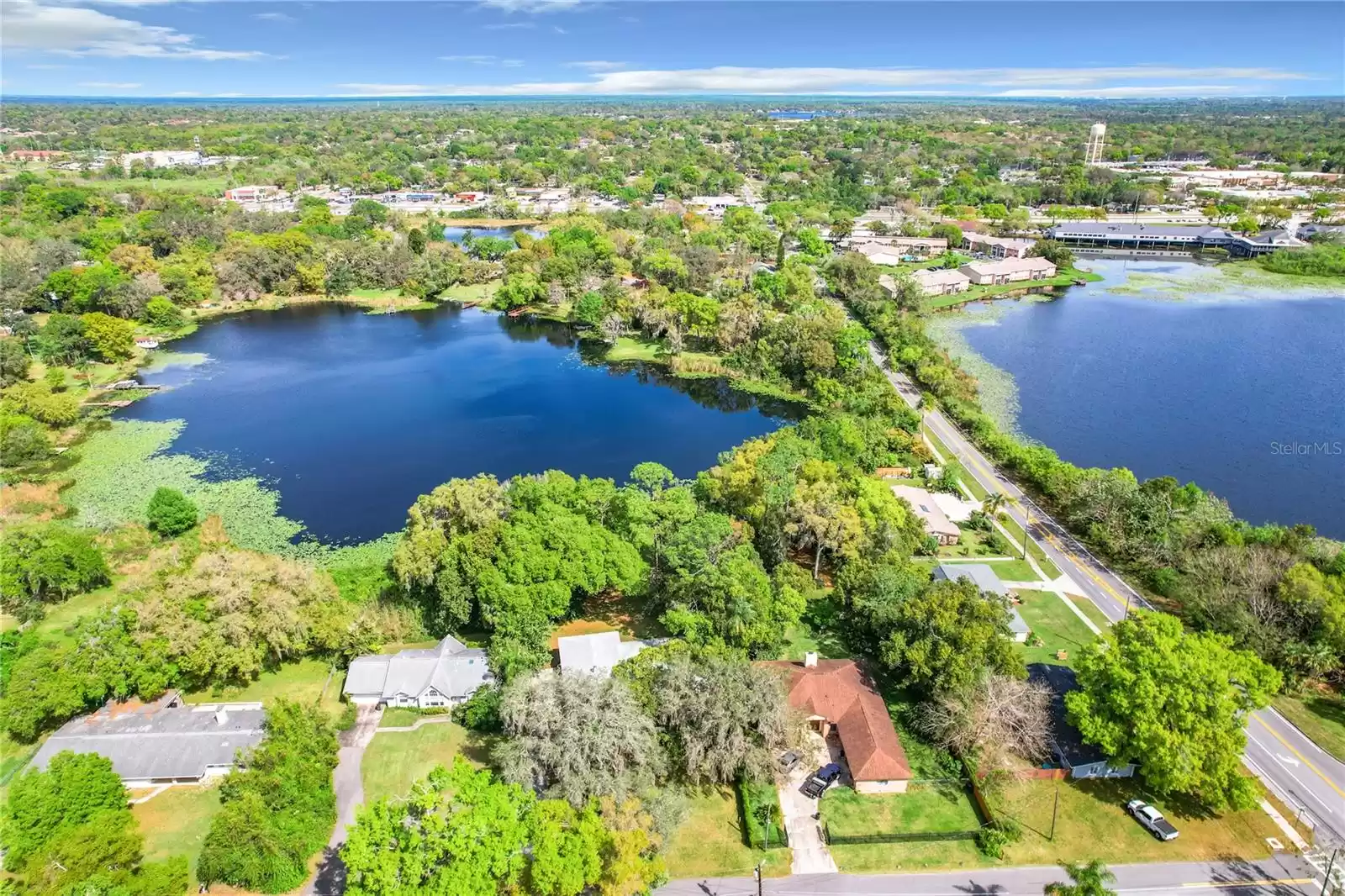 1124 PEARL VIEW DRIVE, ALTAMONTE SPRINGS, Florida 32714, 4 Bedrooms Bedrooms, ,3 BathroomsBathrooms,Residential,For Sale,PEARL VIEW,MFRNS1080989