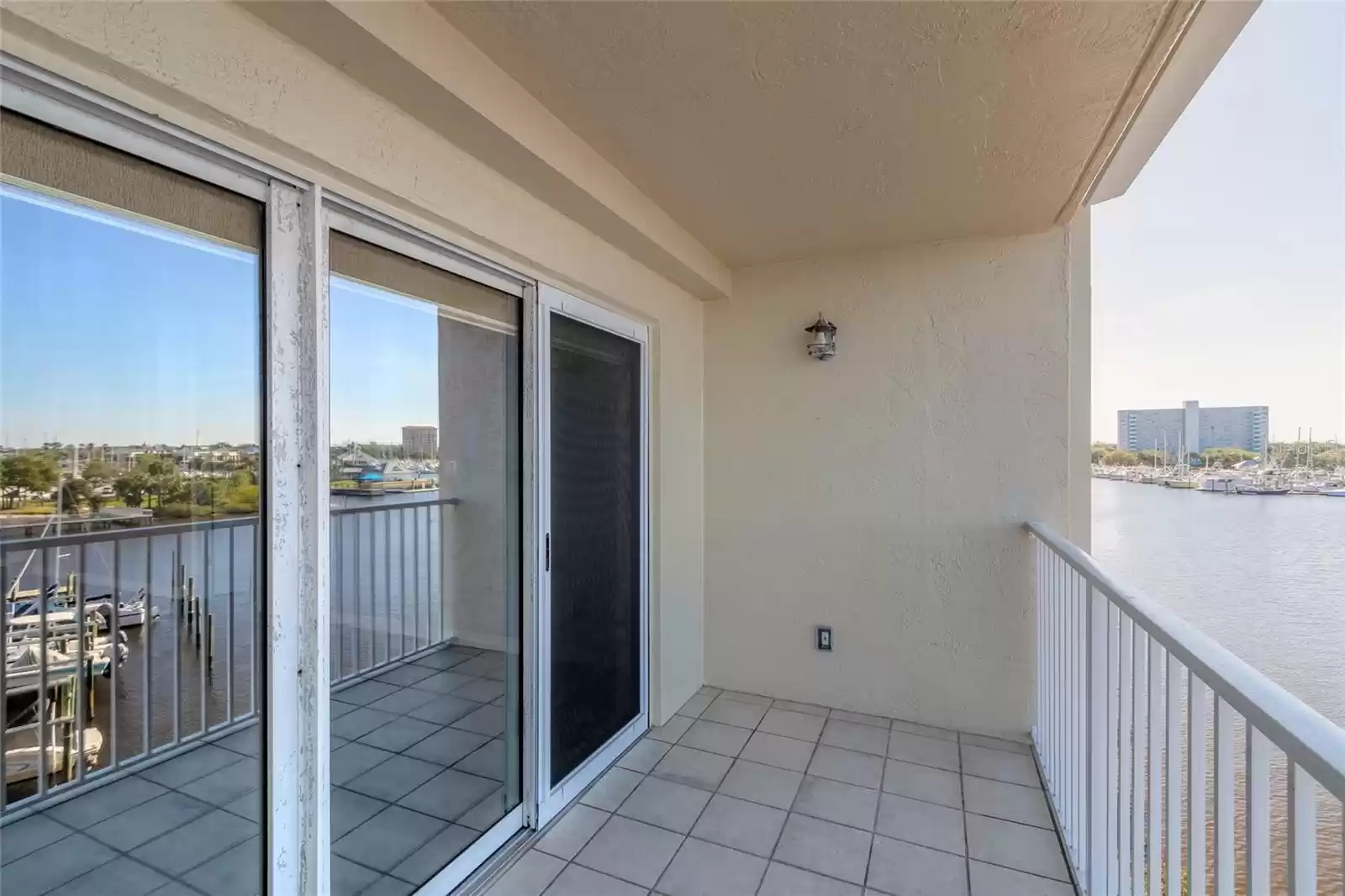 546 MARINA POINT DRIVE, DAYTONA BEACH, Florida 32114, 2 Bedrooms Bedrooms, ,2 BathroomsBathrooms,Residential,For Sale,MARINA POINT,MFRNS1080994