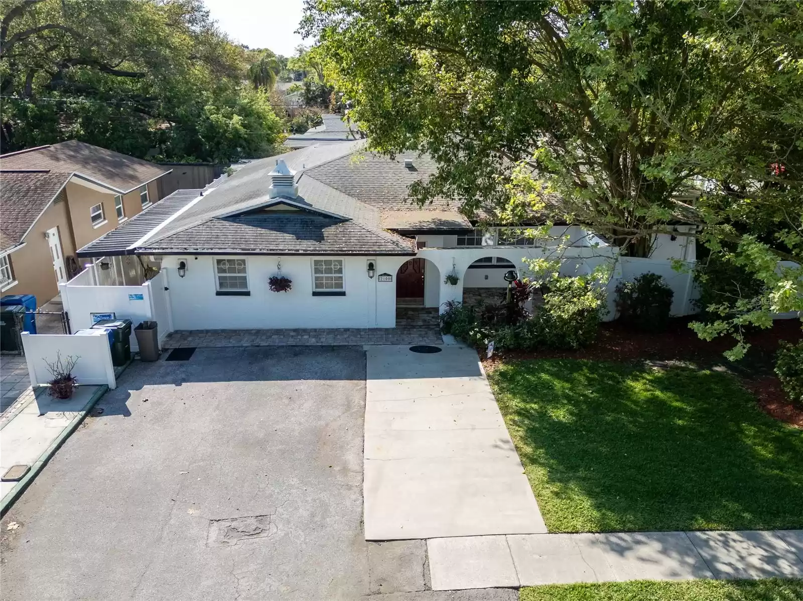 2100 MCMULLEN ROAD, LARGO, Florida 33771, 4 Bedrooms Bedrooms, ,3 BathroomsBathrooms,Residential,For Sale,MCMULLEN,MFRU8235852