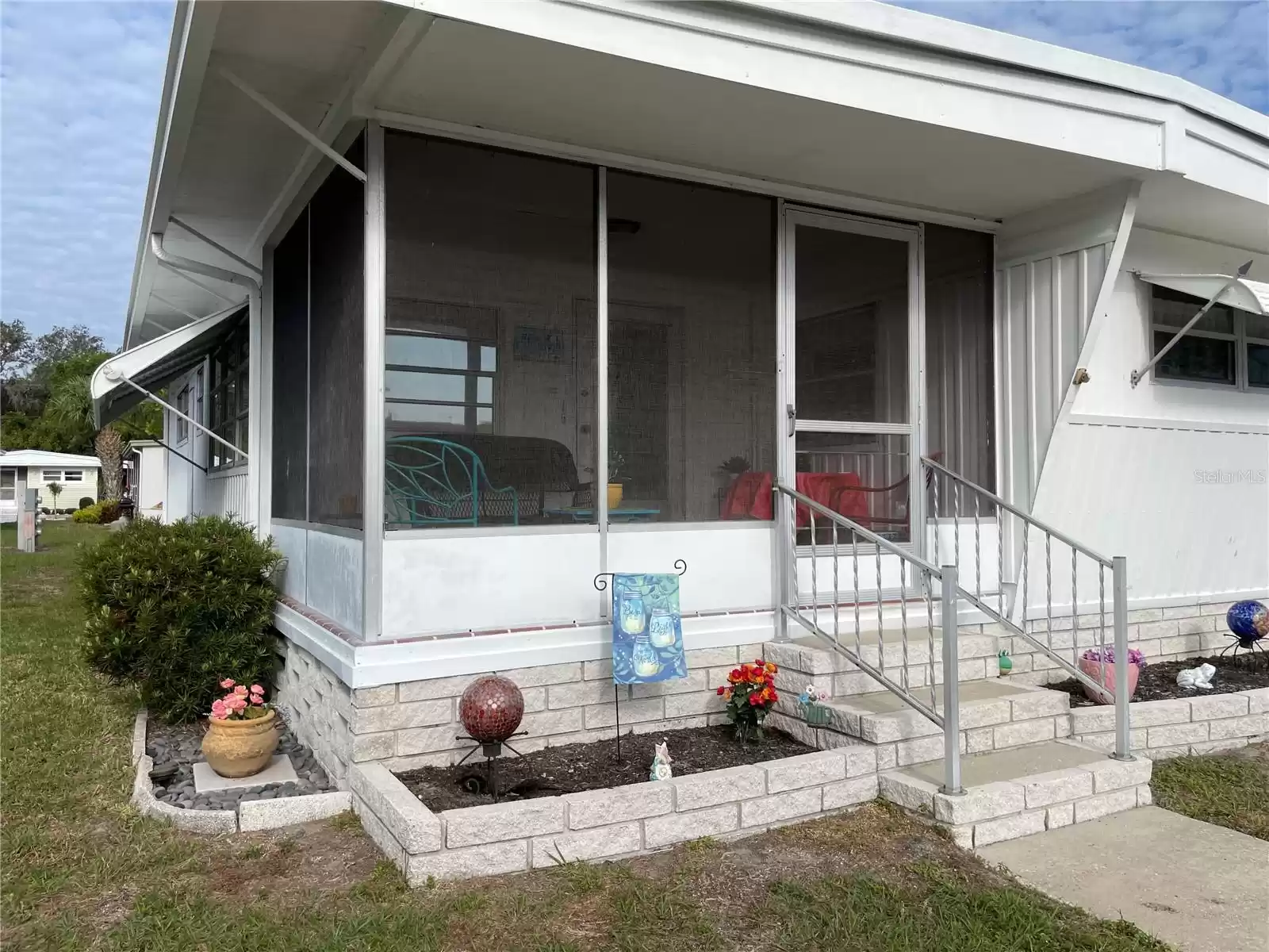 2331 BELLEAIR ROAD, CLEARWATER, Florida 33764, 2 Bedrooms Bedrooms, ,1 BathroomBathrooms,Residential,For Sale,BELLEAIR,MFRU8235537