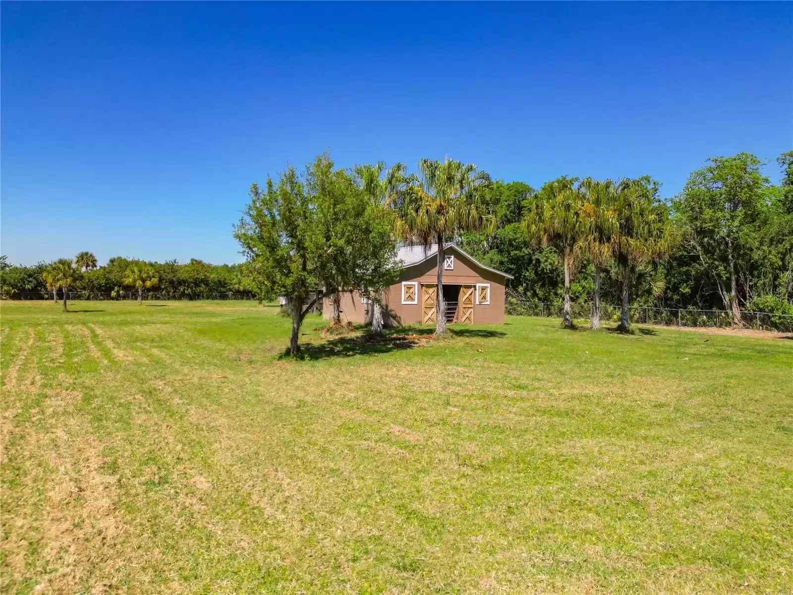 2150 STONE STREET, OVIEDO, Florida 32765, 5 Bedrooms Bedrooms, ,3 BathroomsBathrooms,Residential,For Sale,STONE,MFRO6189537