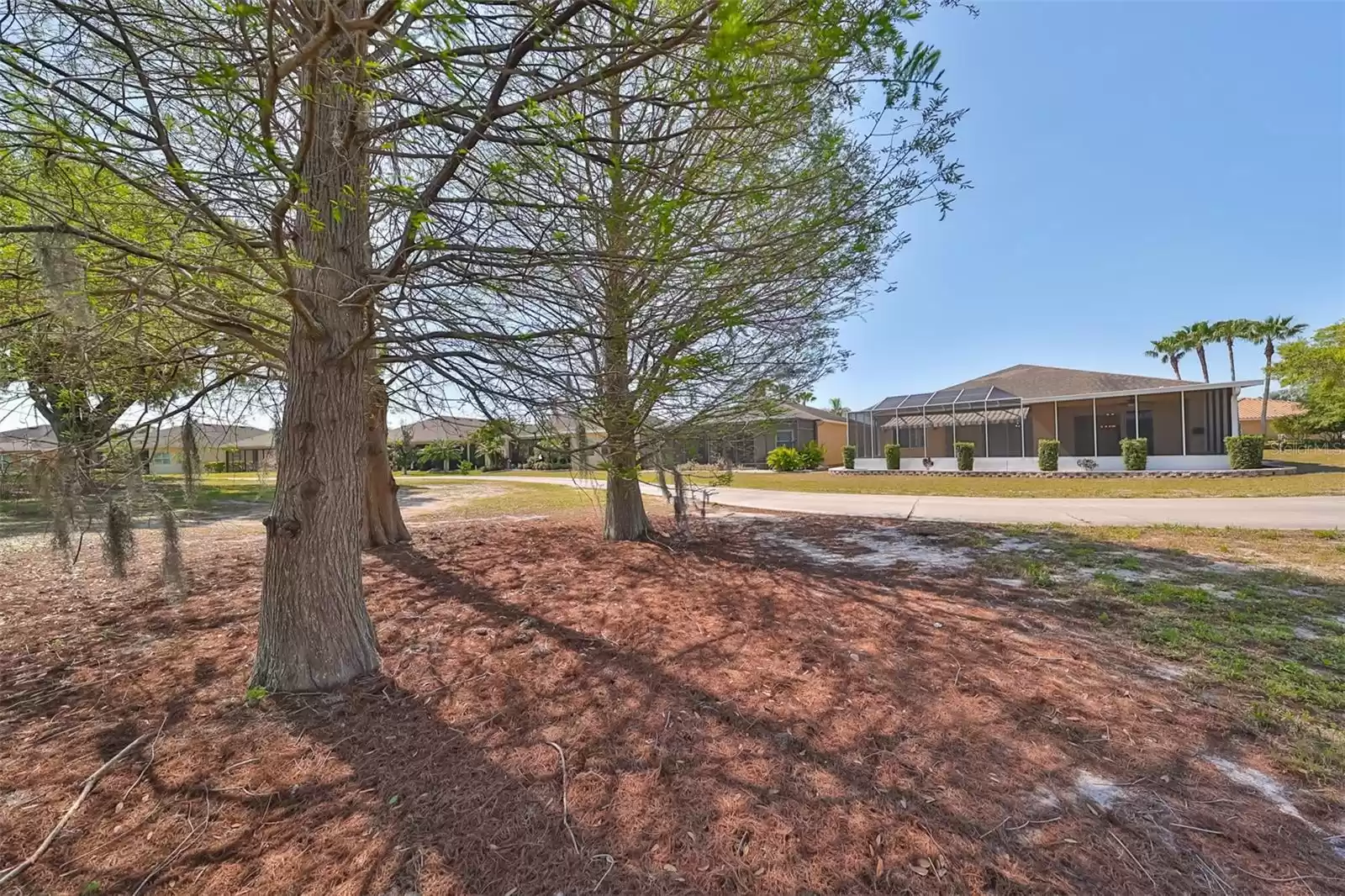 1504 EMERALD DUNES DRIVE, SUN CITY CENTER, Florida 33573, 3 Bedrooms Bedrooms, ,2 BathroomsBathrooms,Residential,For Sale,EMERALD DUNES,MFRT3513562