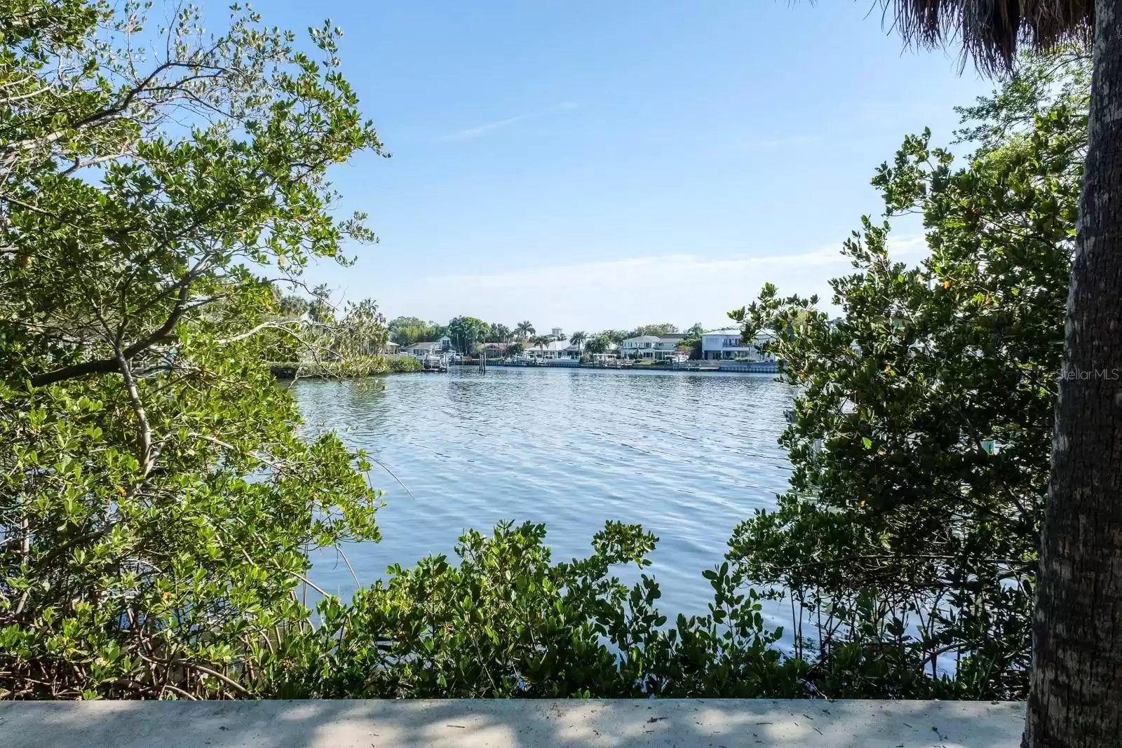 5020 SHORE CREST CIRCLE, TAMPA, Florida 33609, 6 Bedrooms Bedrooms, ,5 BathroomsBathrooms,Residential,For Sale,SHORE CREST,MFRT3513384