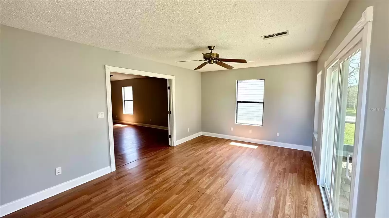 Florida Room; view toward livingroom