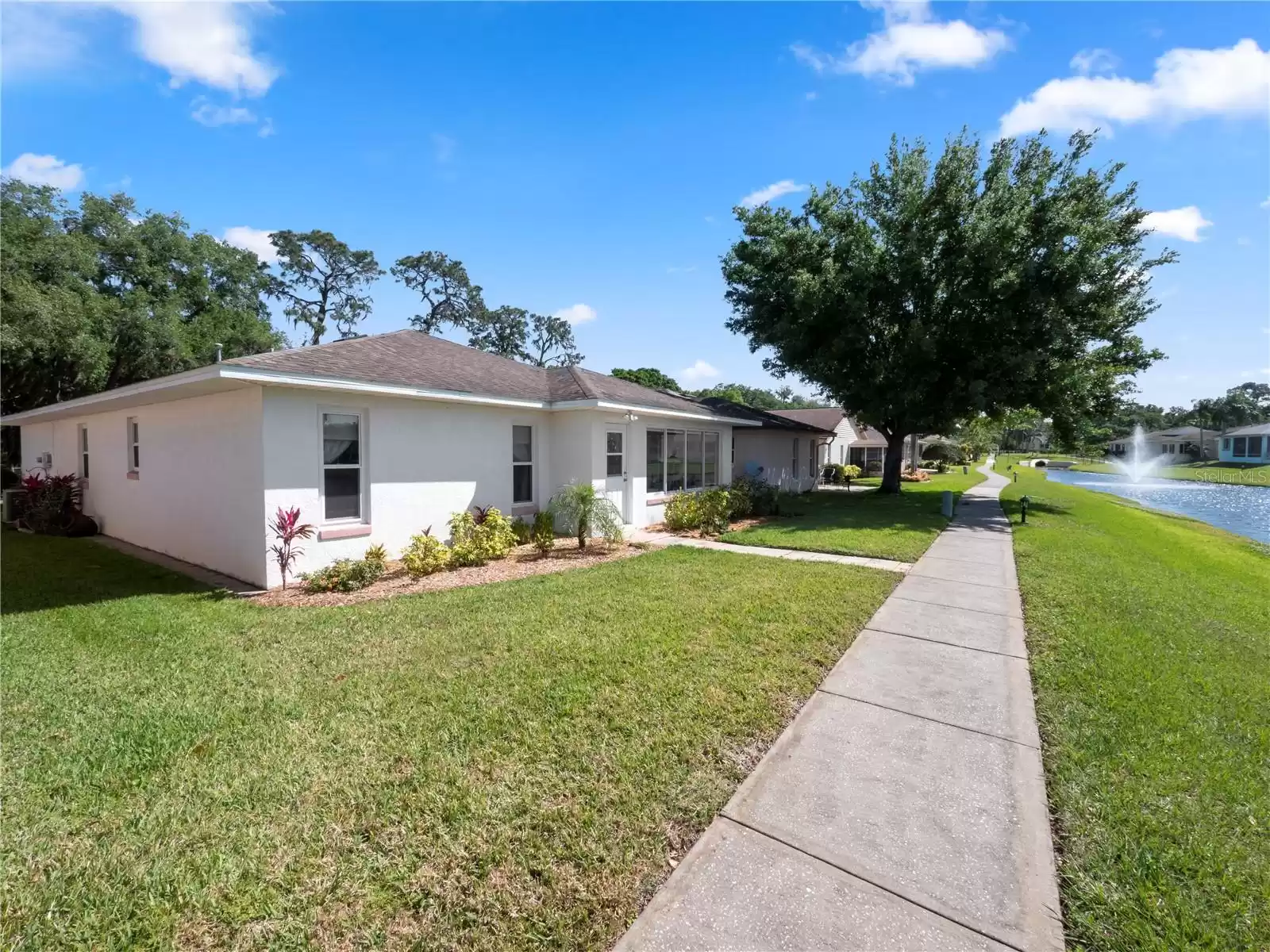 2260 SILVER LAKES DRIVE, LAKELAND, Florida 33810, 2 Bedrooms Bedrooms, ,2 BathroomsBathrooms,Residential,For Sale,SILVER LAKES,MFRL4943537