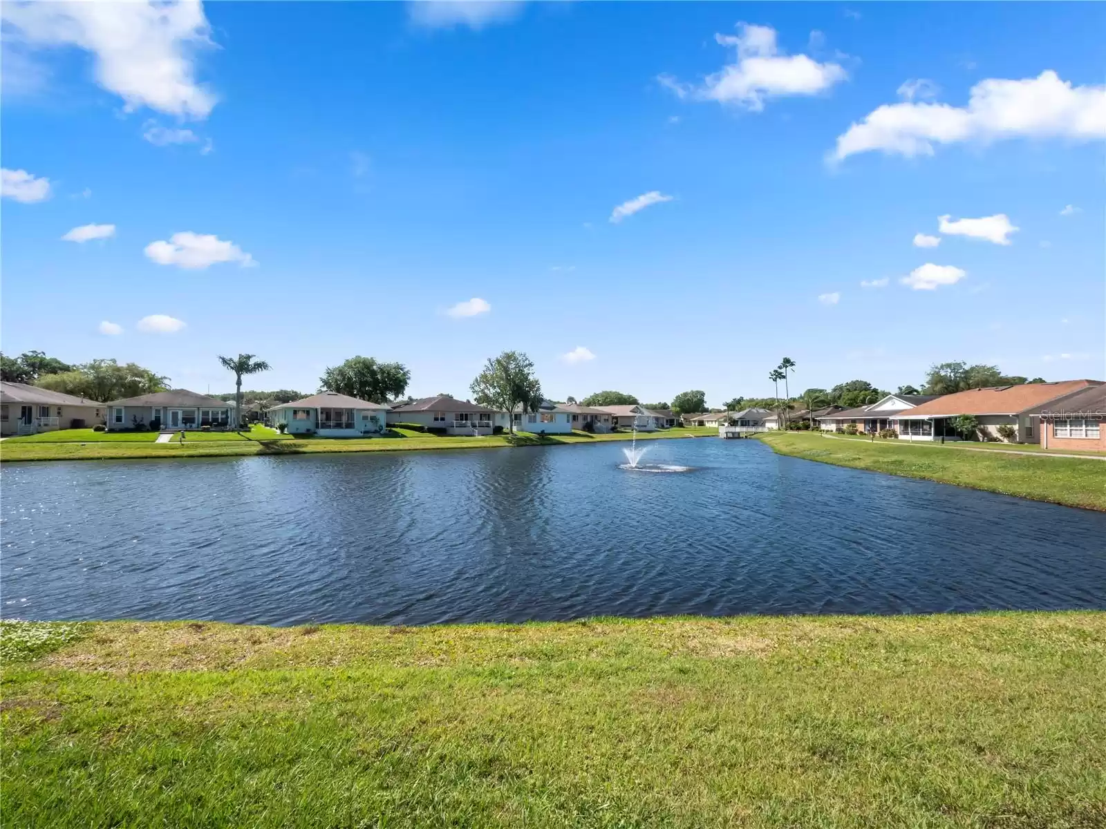 2260 SILVER LAKES DRIVE, LAKELAND, Florida 33810, 2 Bedrooms Bedrooms, ,2 BathroomsBathrooms,Residential,For Sale,SILVER LAKES,MFRL4943537