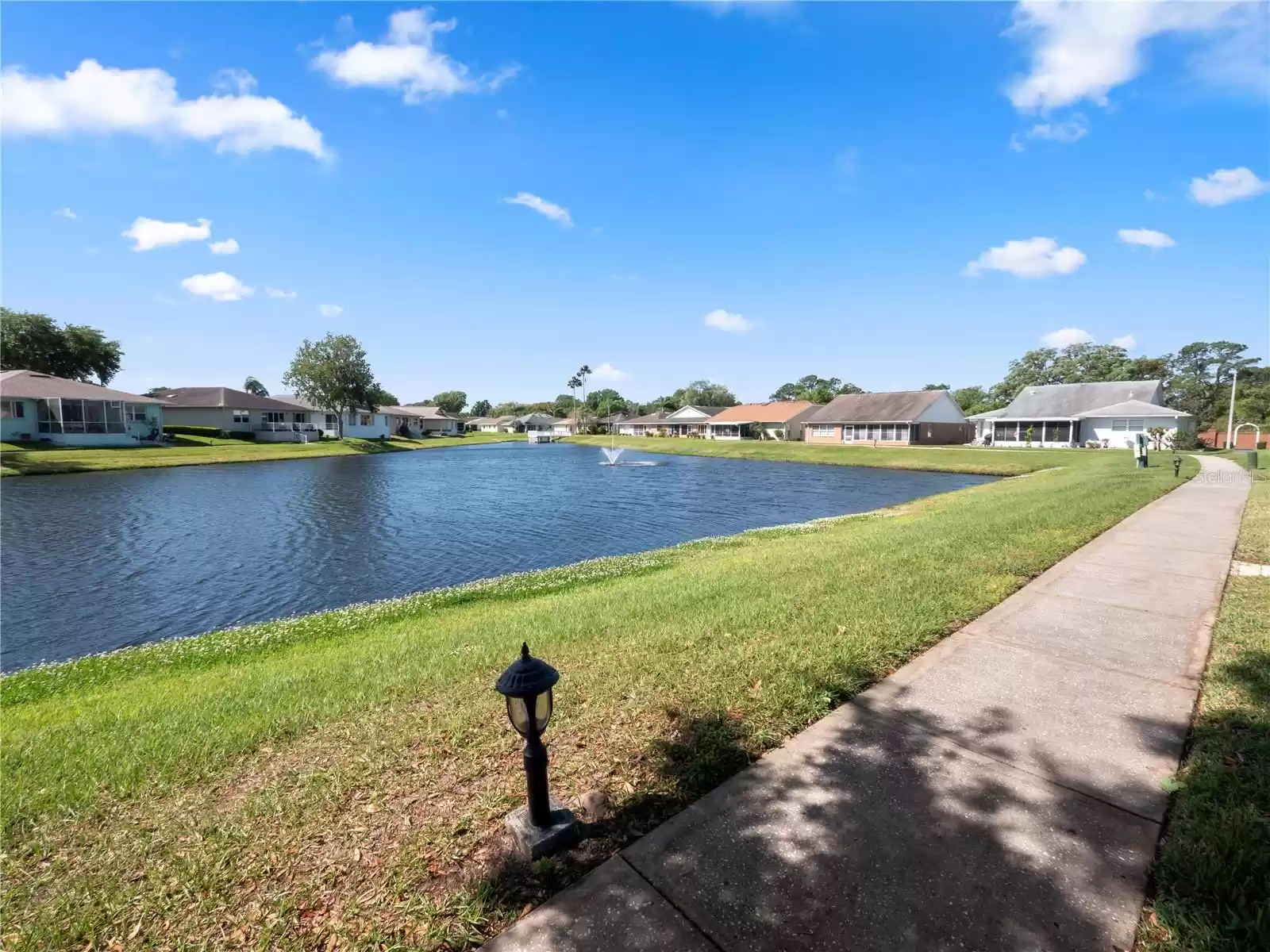 2260 SILVER LAKES DRIVE, LAKELAND, Florida 33810, 2 Bedrooms Bedrooms, ,2 BathroomsBathrooms,Residential,For Sale,SILVER LAKES,MFRL4943537