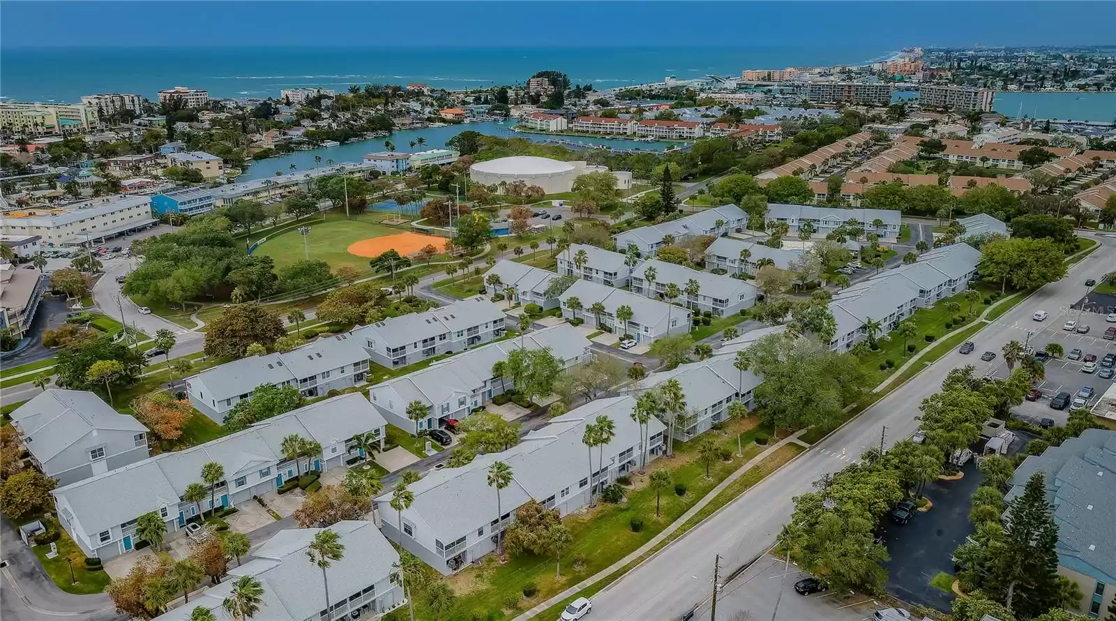 235 NAUTILUS WAY, TREASURE ISLAND, Florida 33706, 2 Bedrooms Bedrooms, ,2 BathroomsBathrooms,Residential,For Sale,NAUTILUS,MFRU8236141